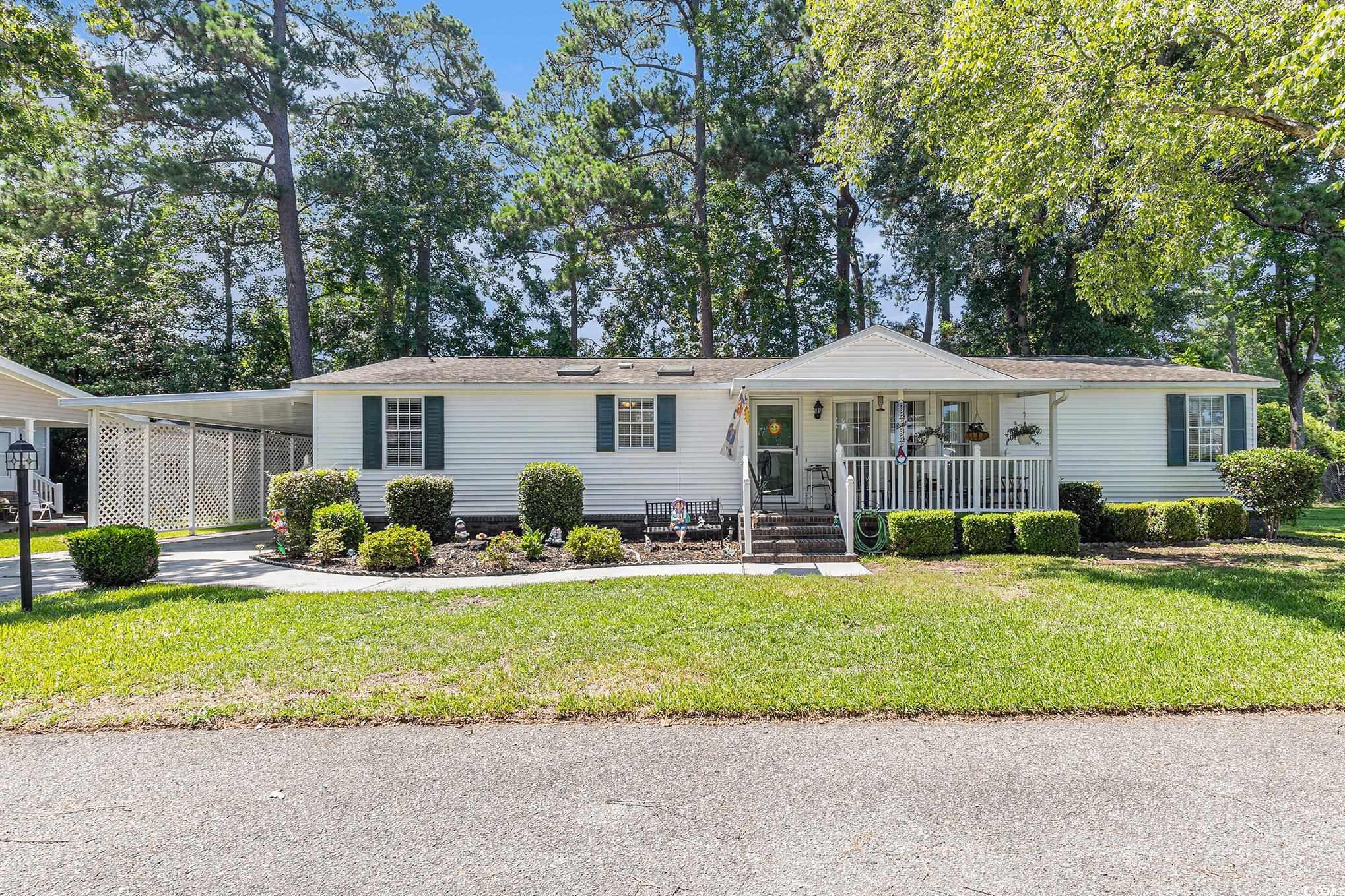 1692 Perry Circle