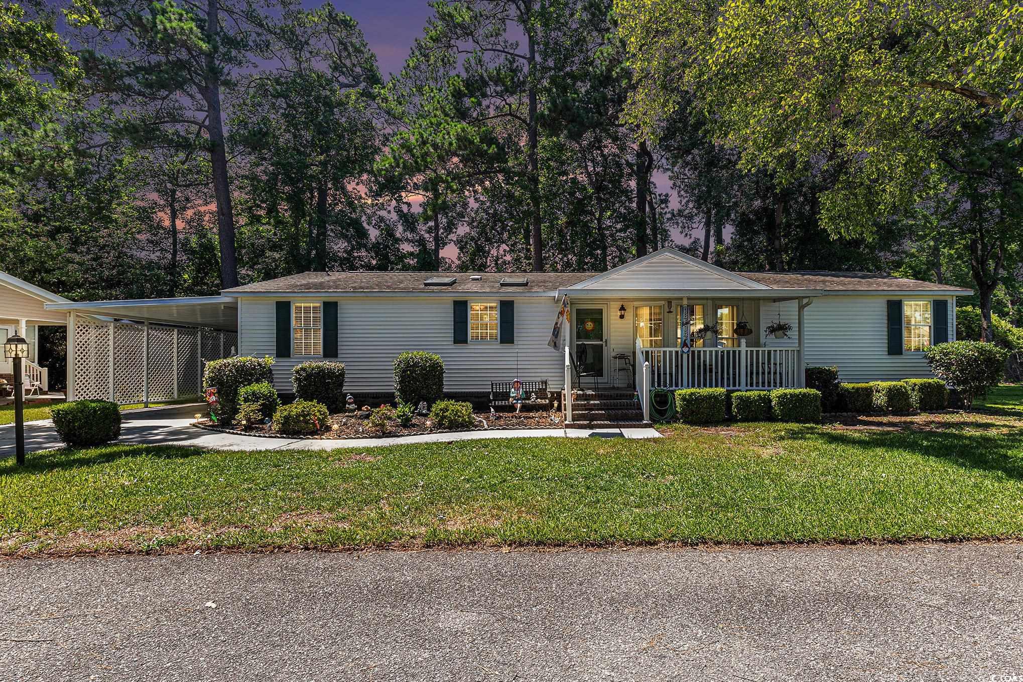 1692 Perry Circle