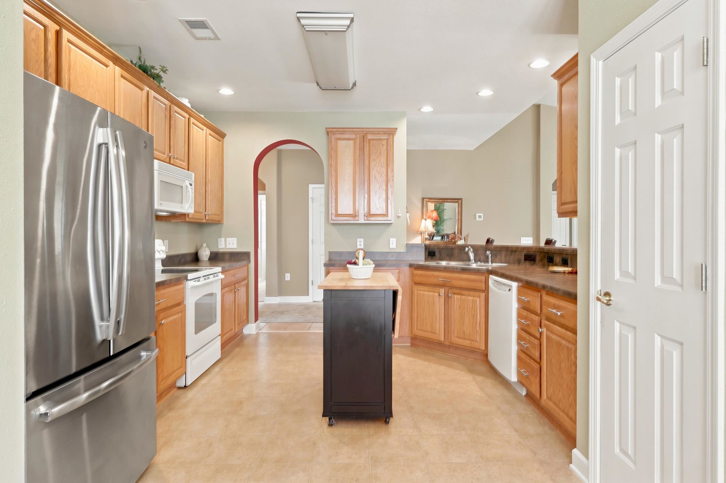 557 Vermillion Dr.