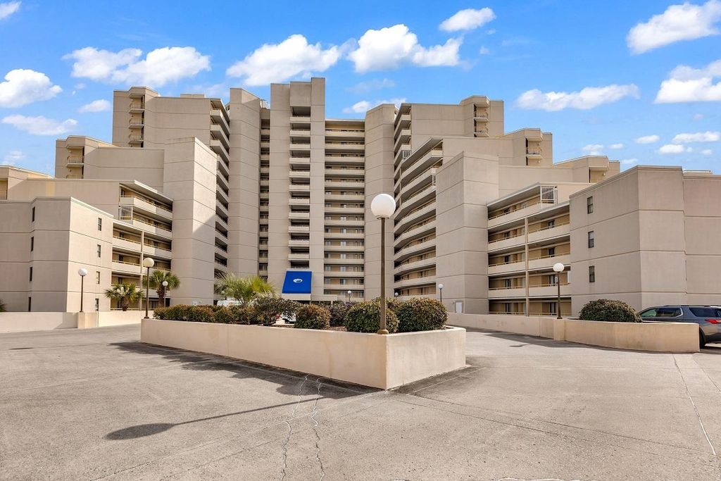 Photo of 101 Ocean Creek Dr #EE5, Myrtle Beach, SC 29572 (MLS # 2618324)
