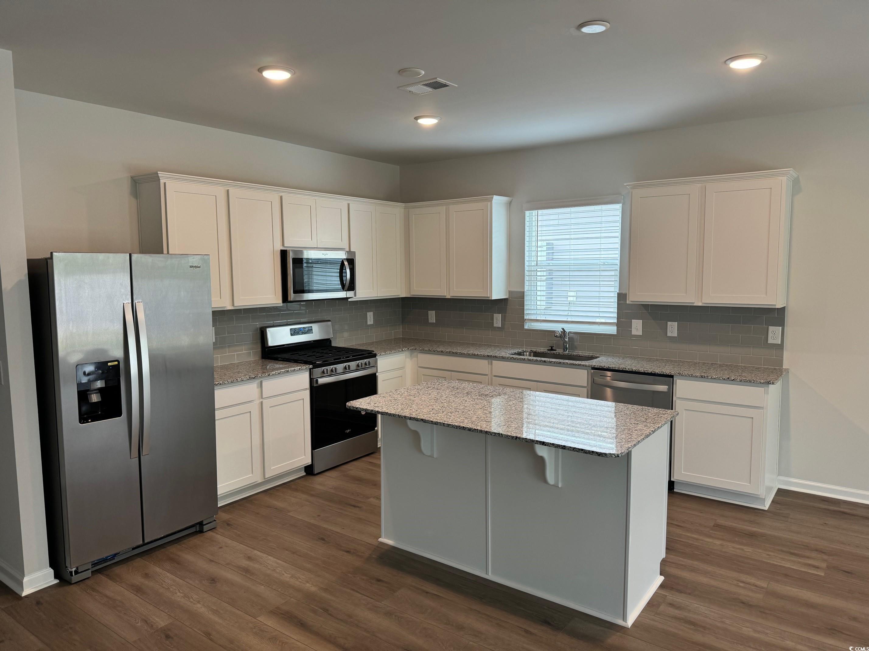945 Laconic Dr.