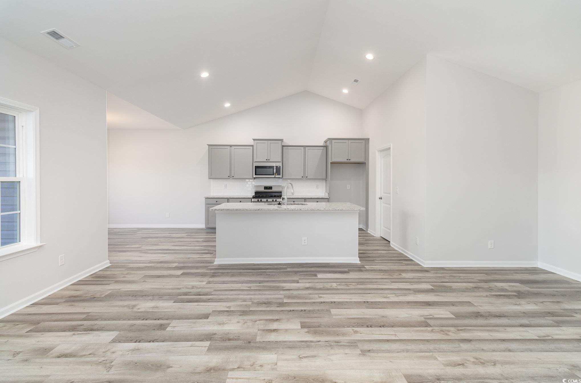 524 Woodside Dr.