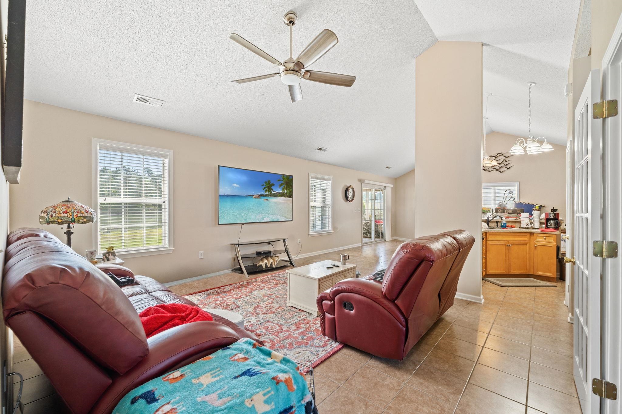 453 Barton Loop