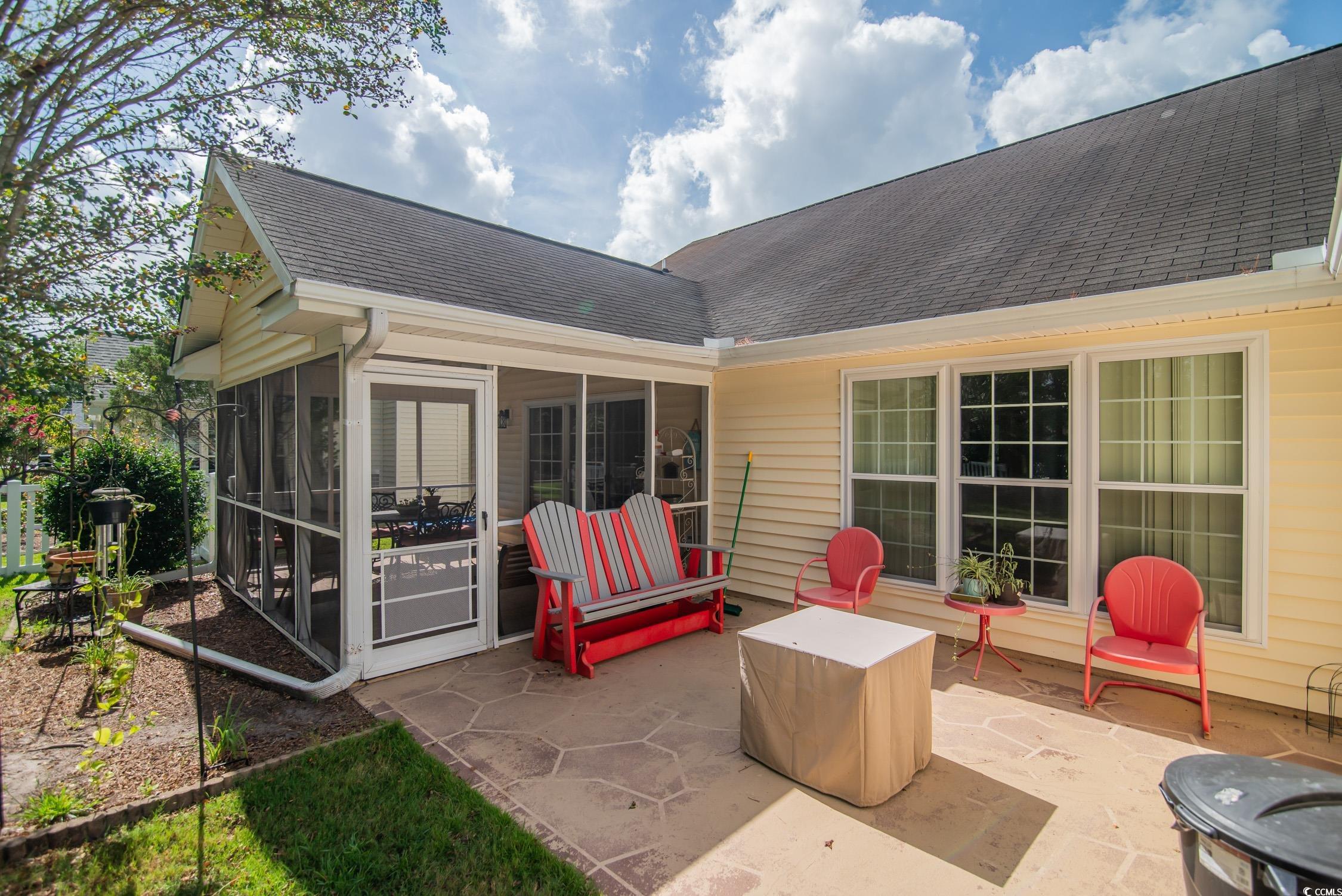 1052 Vestry Dr.