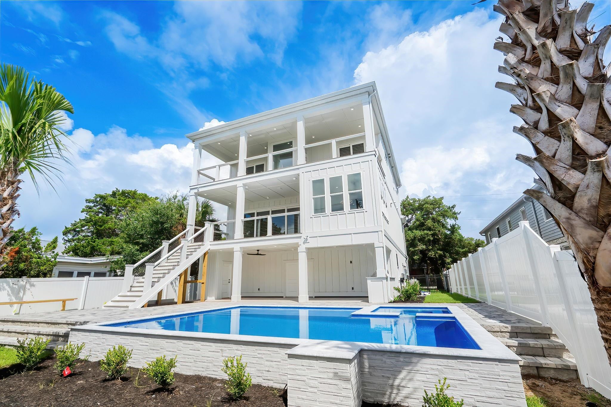 2503 Holly Dr.
