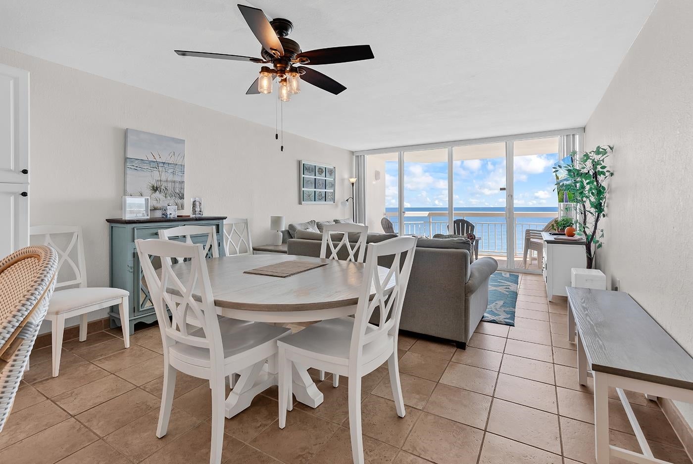 1012 North Waccamaw Dr. 812