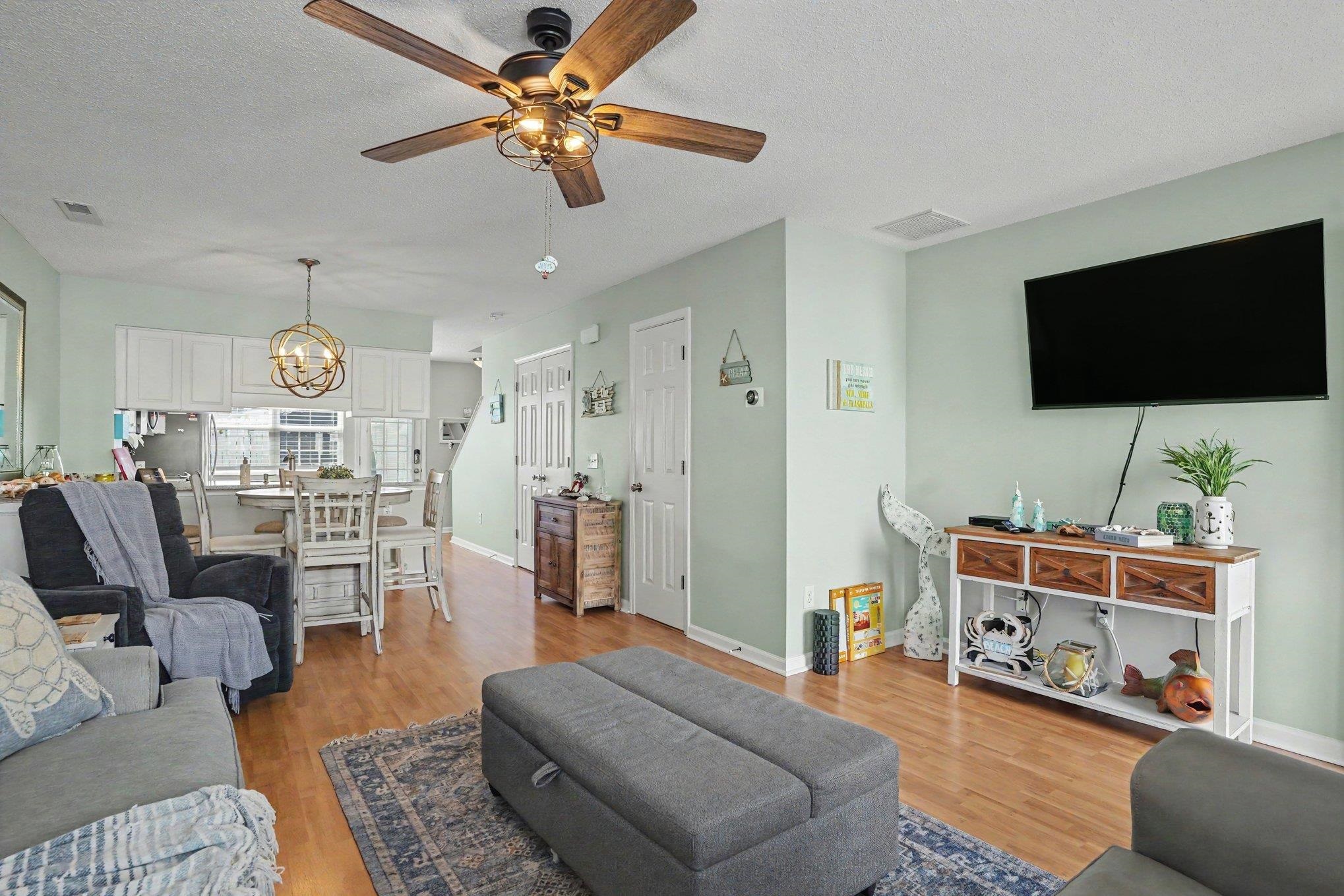 703 1st Ave. S 33-C