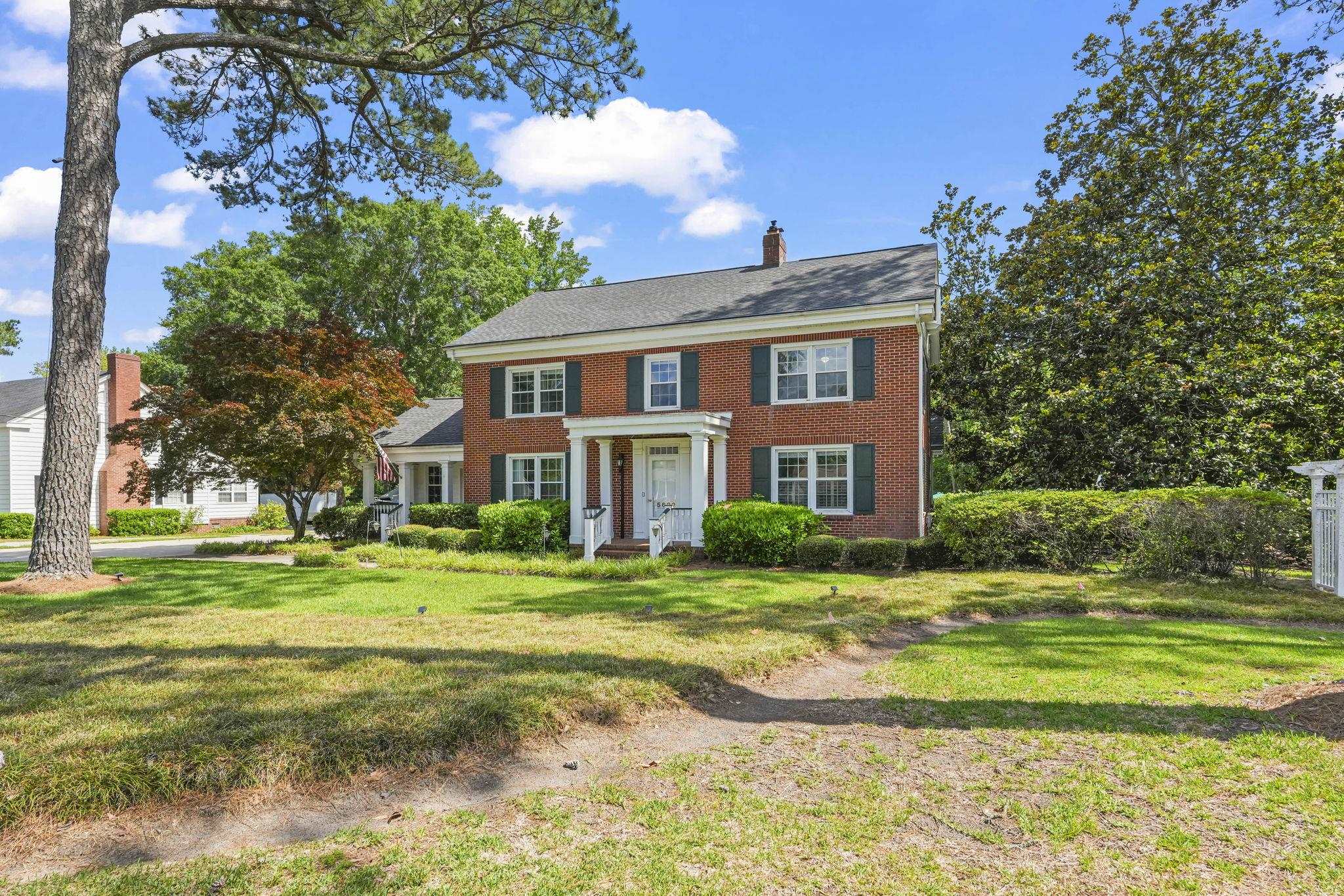 5622 Main St.