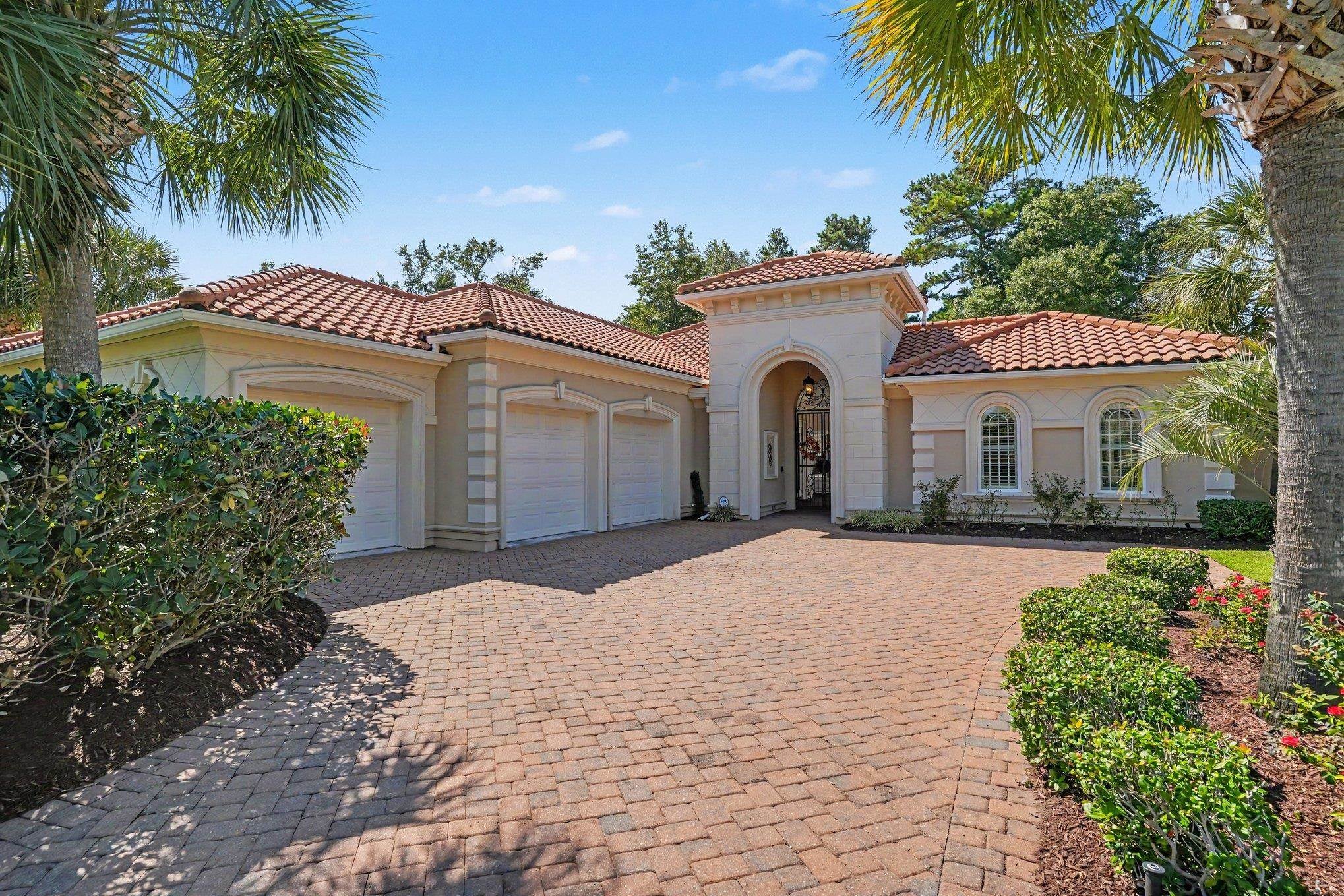 9911 Bellasera Circle
