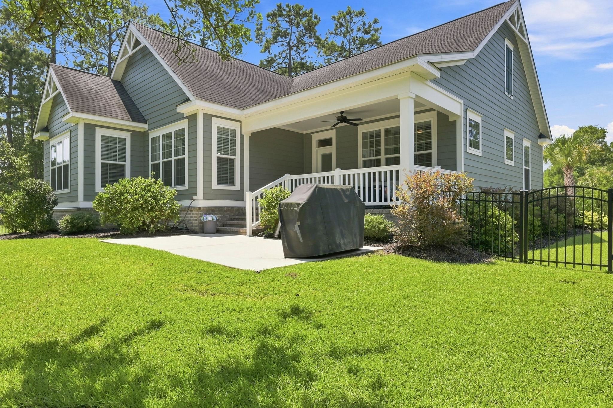 724 McDuffie Dr.