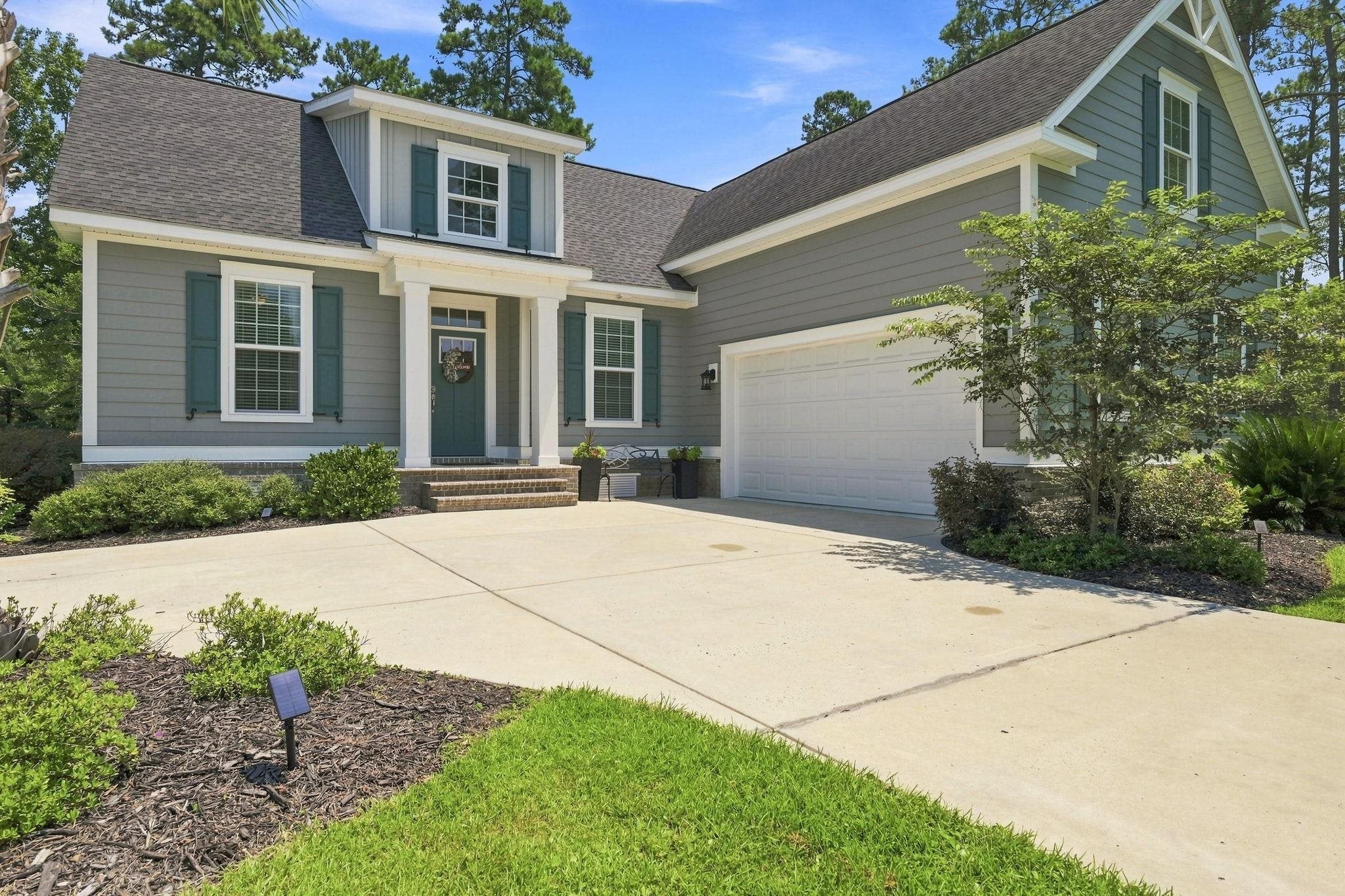 724 McDuffie Dr.