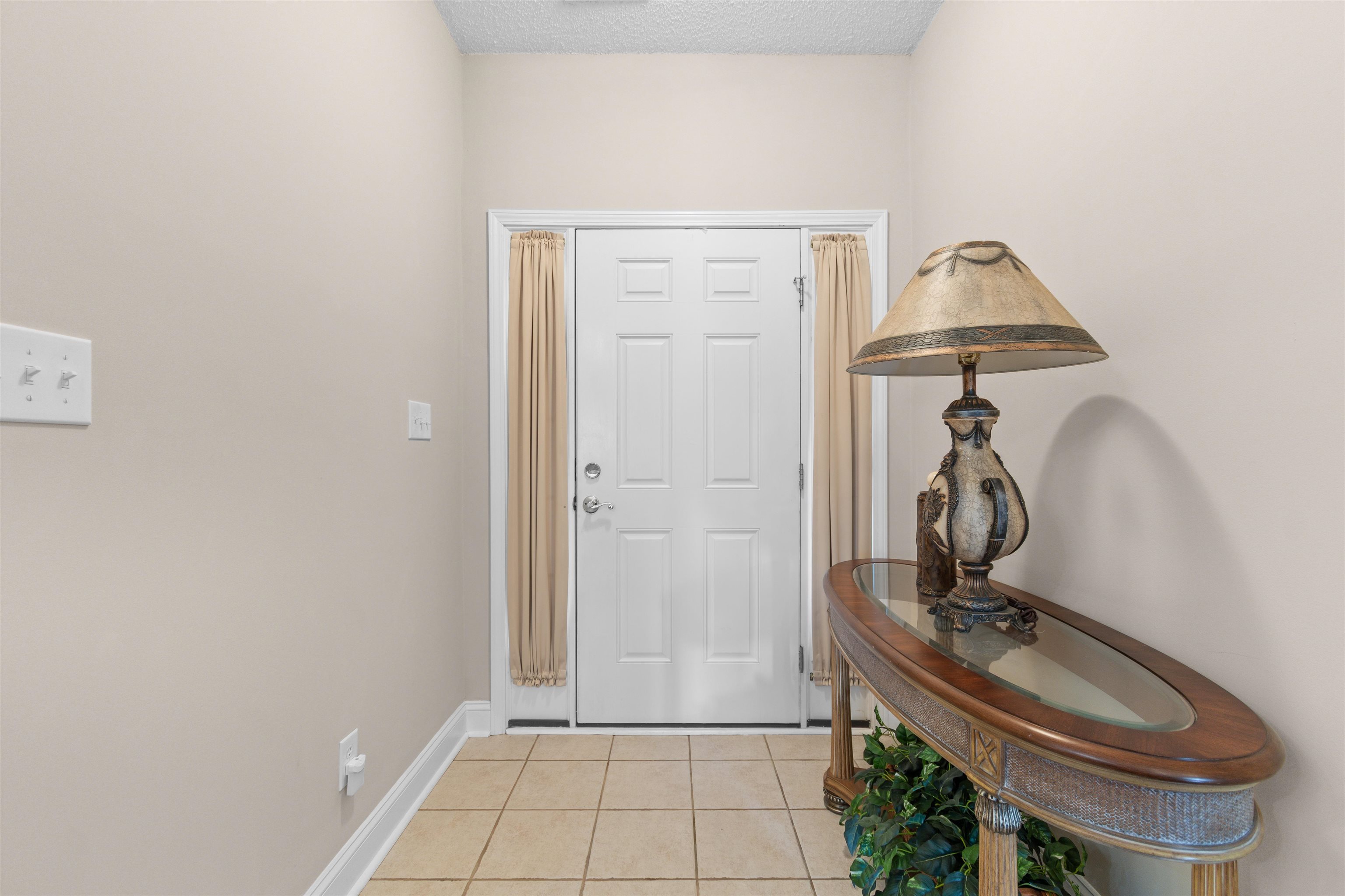 220 Candlewood Dr.