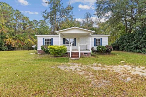 3106 Dog Bluff Rd. Galivants Ferry SC 29544