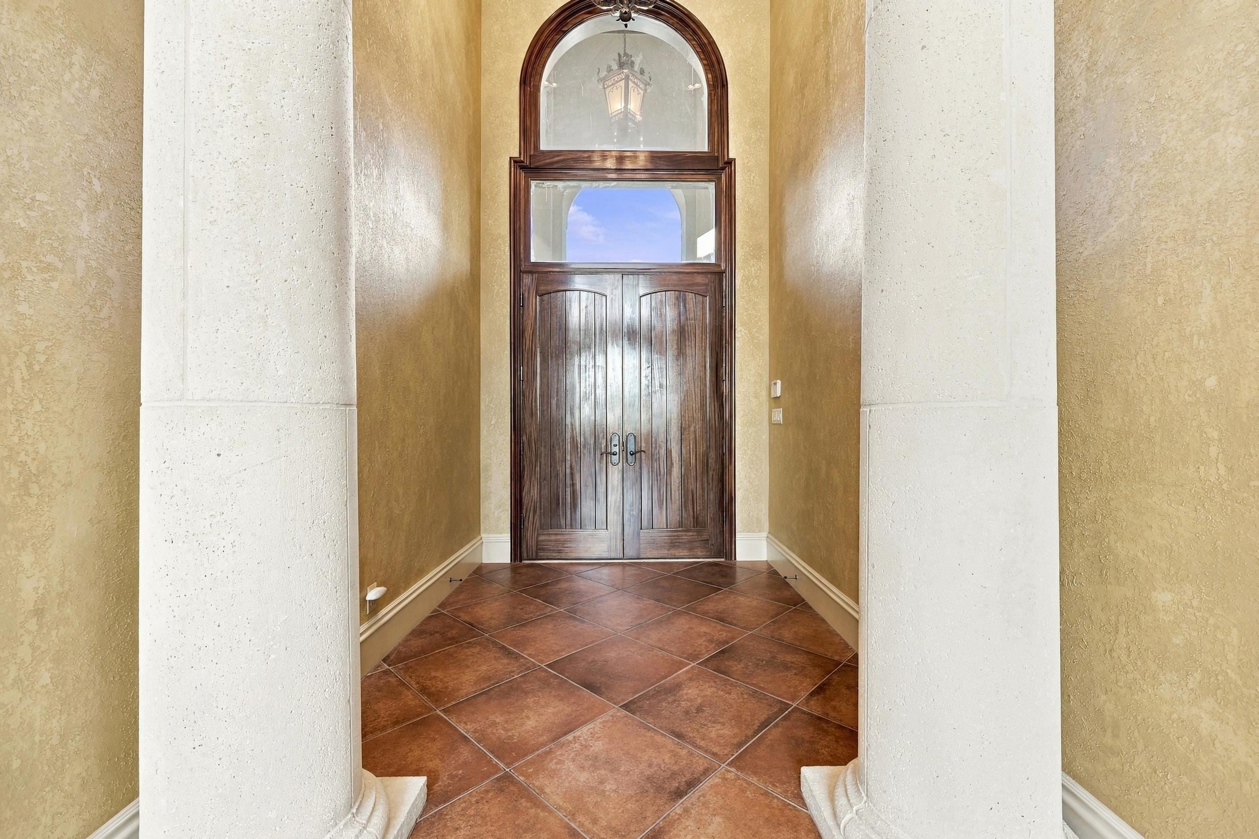 1549 Serena Dr.