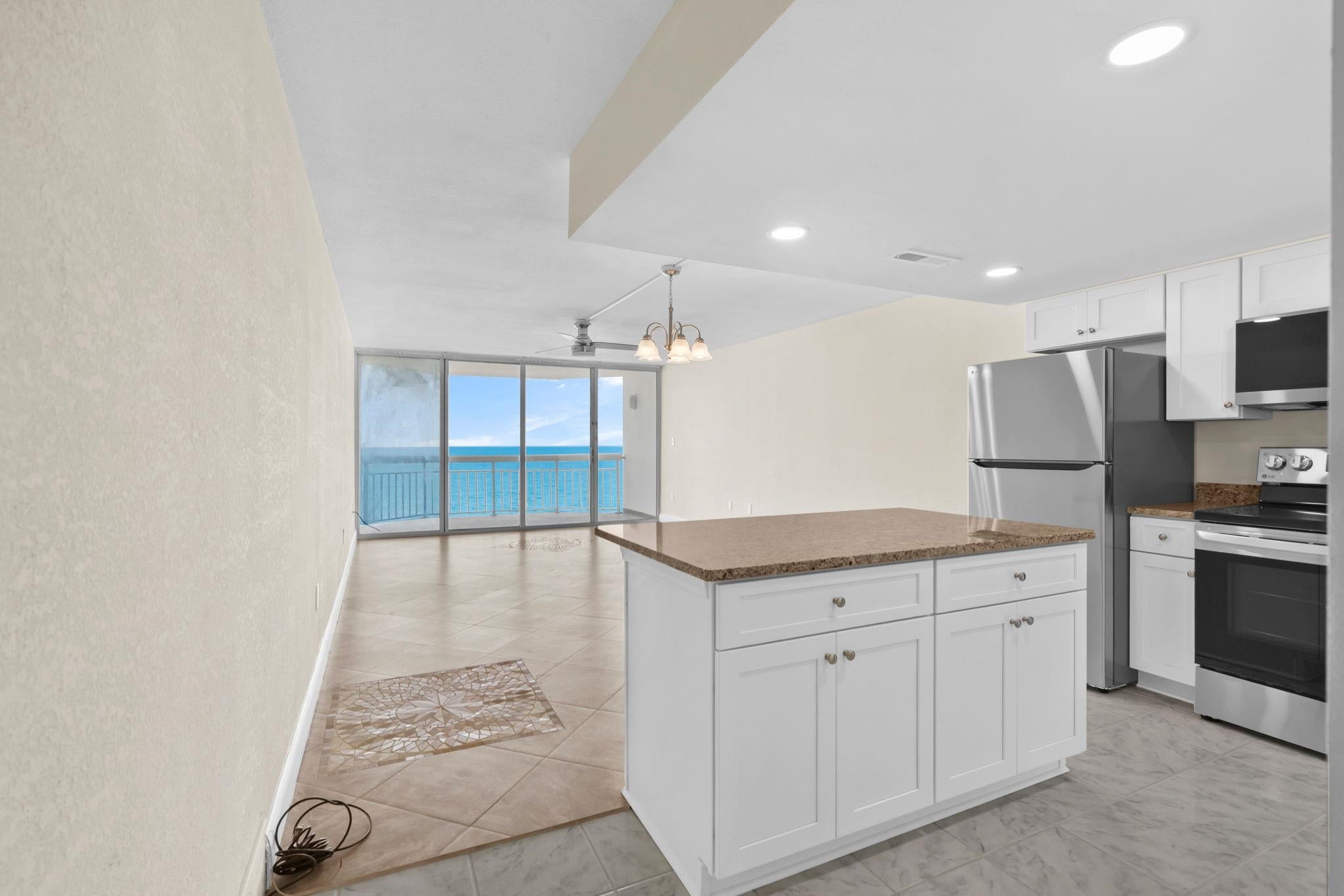 1012 N Waccamaw Dr. 808