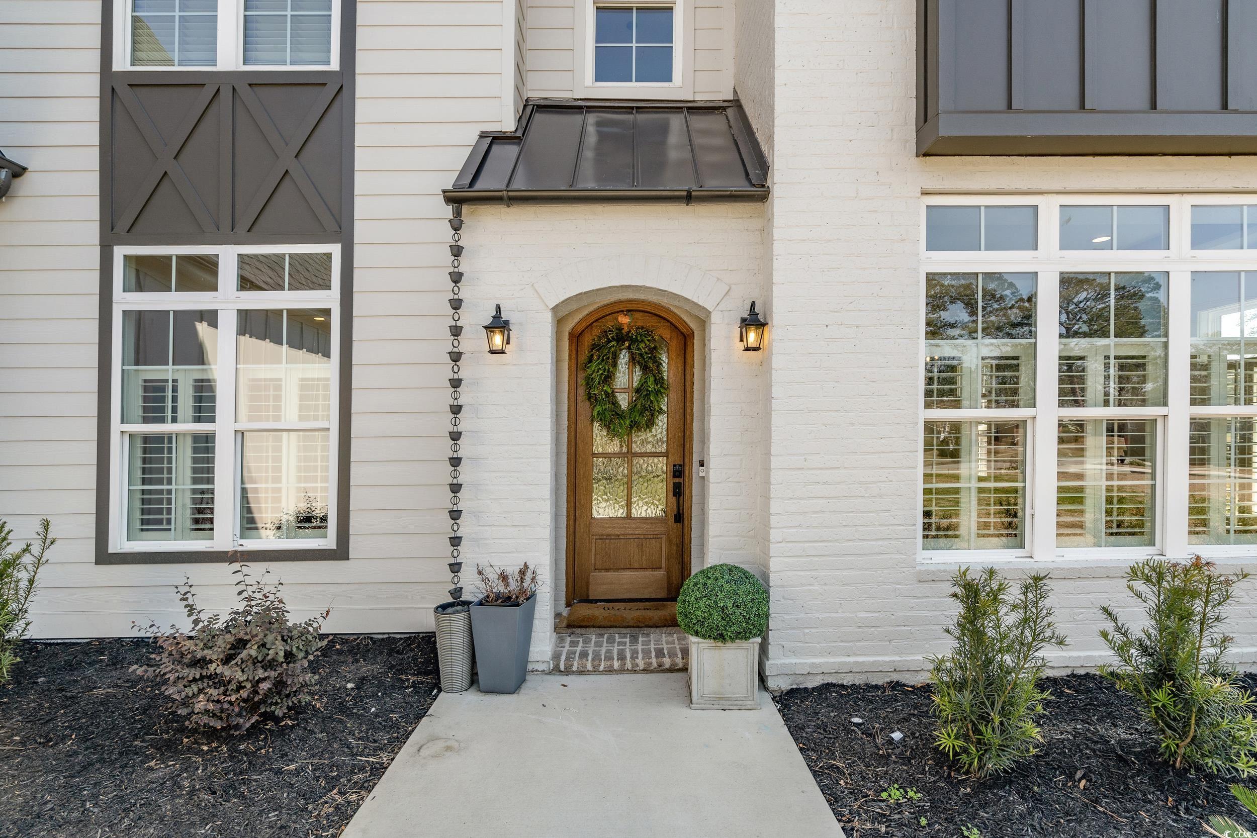 208 Green Lake Dr.