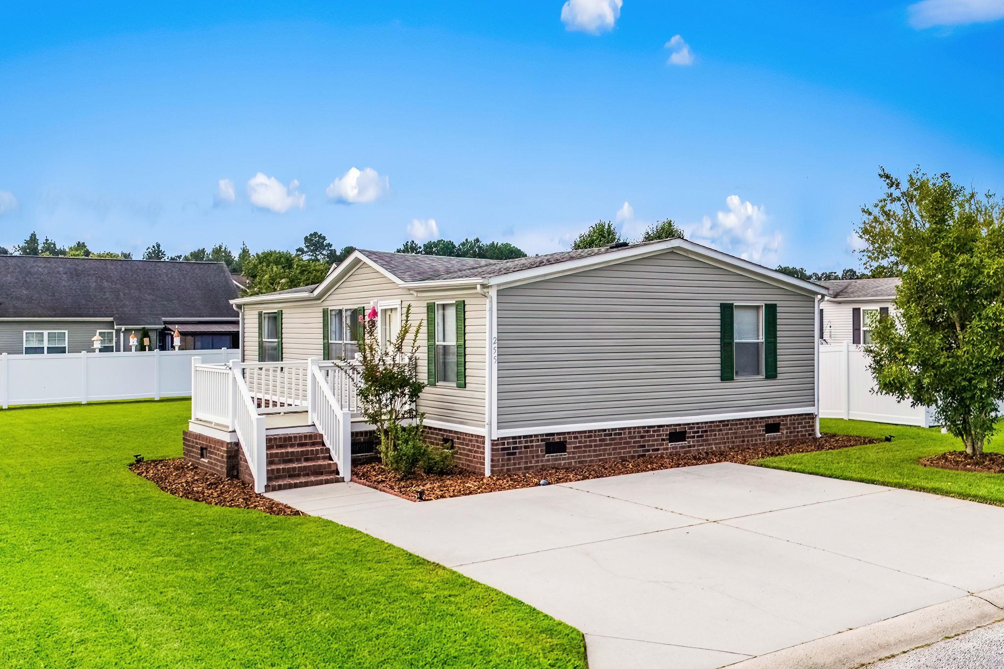 255 Iroquis Trail