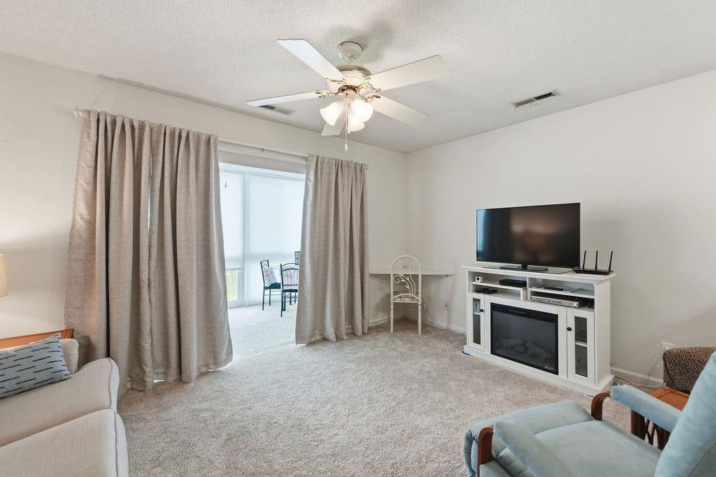 201 Landing Rd. E