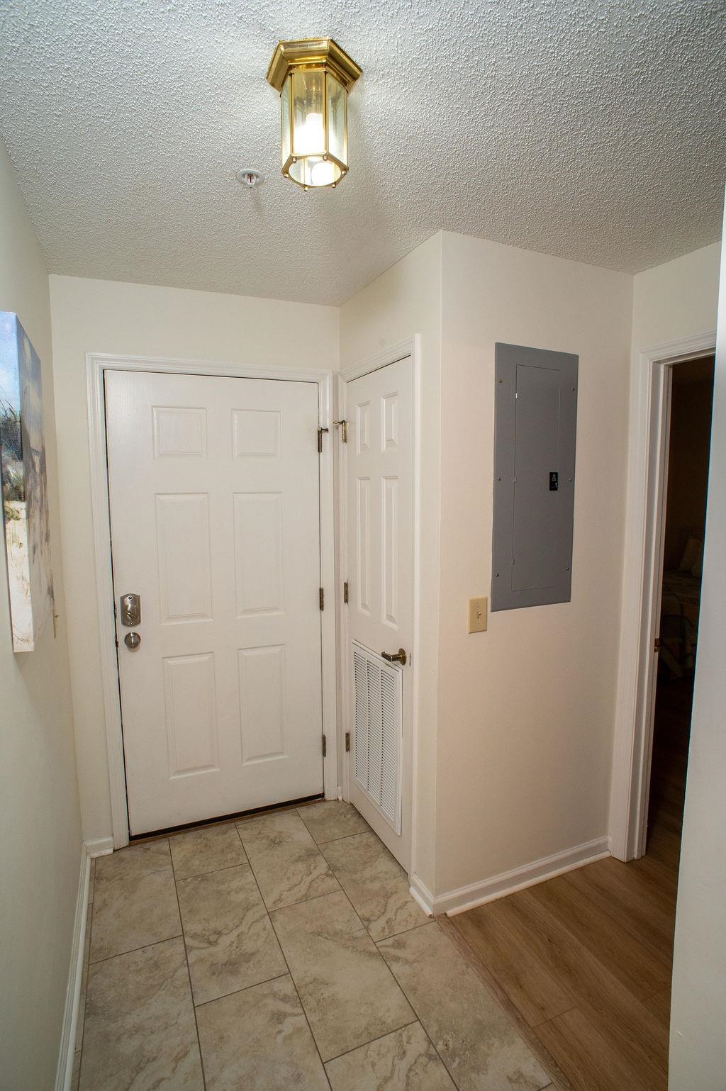 1221 Tidewater Dr. 1223