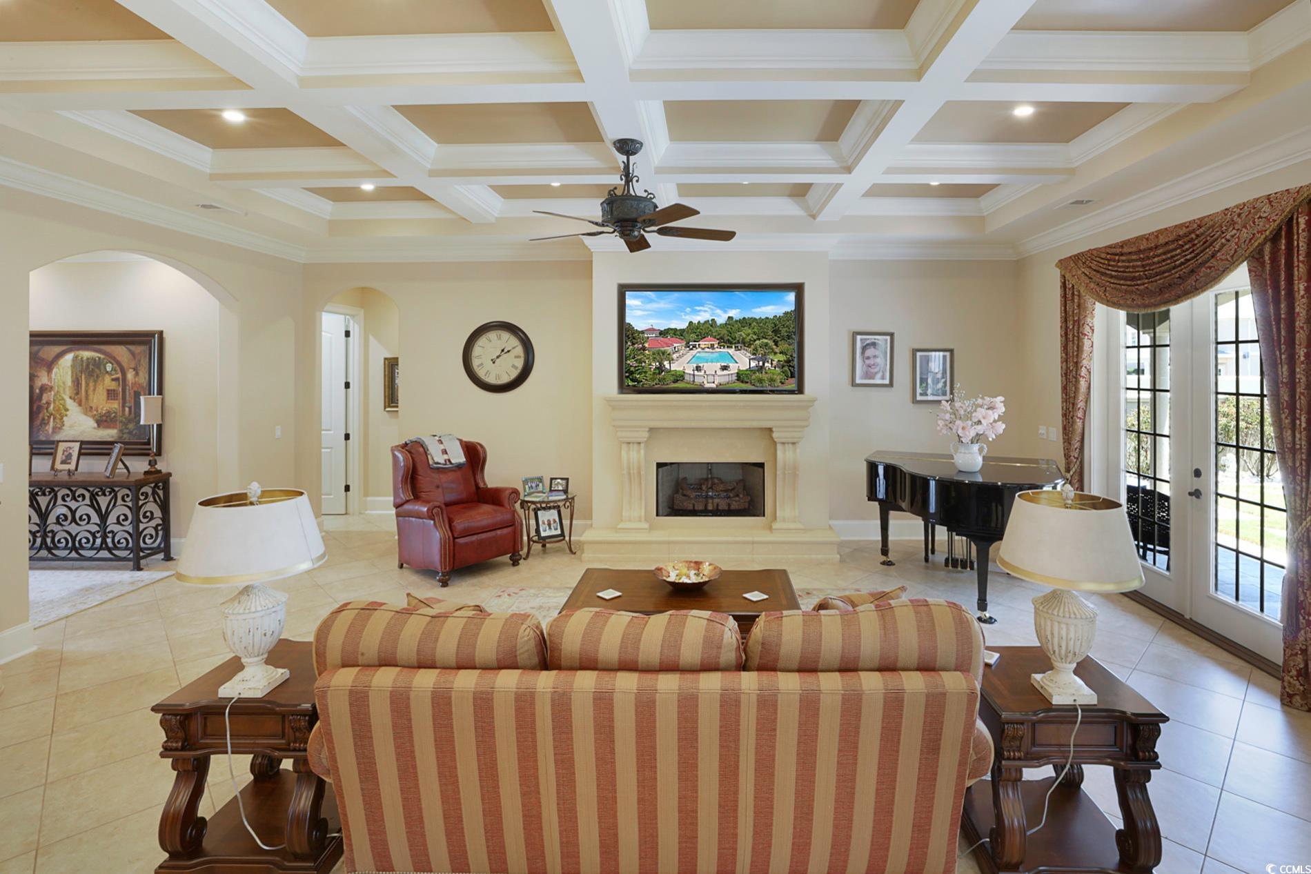 Photo 8 of 40 of 909 Bluffview Dr. house