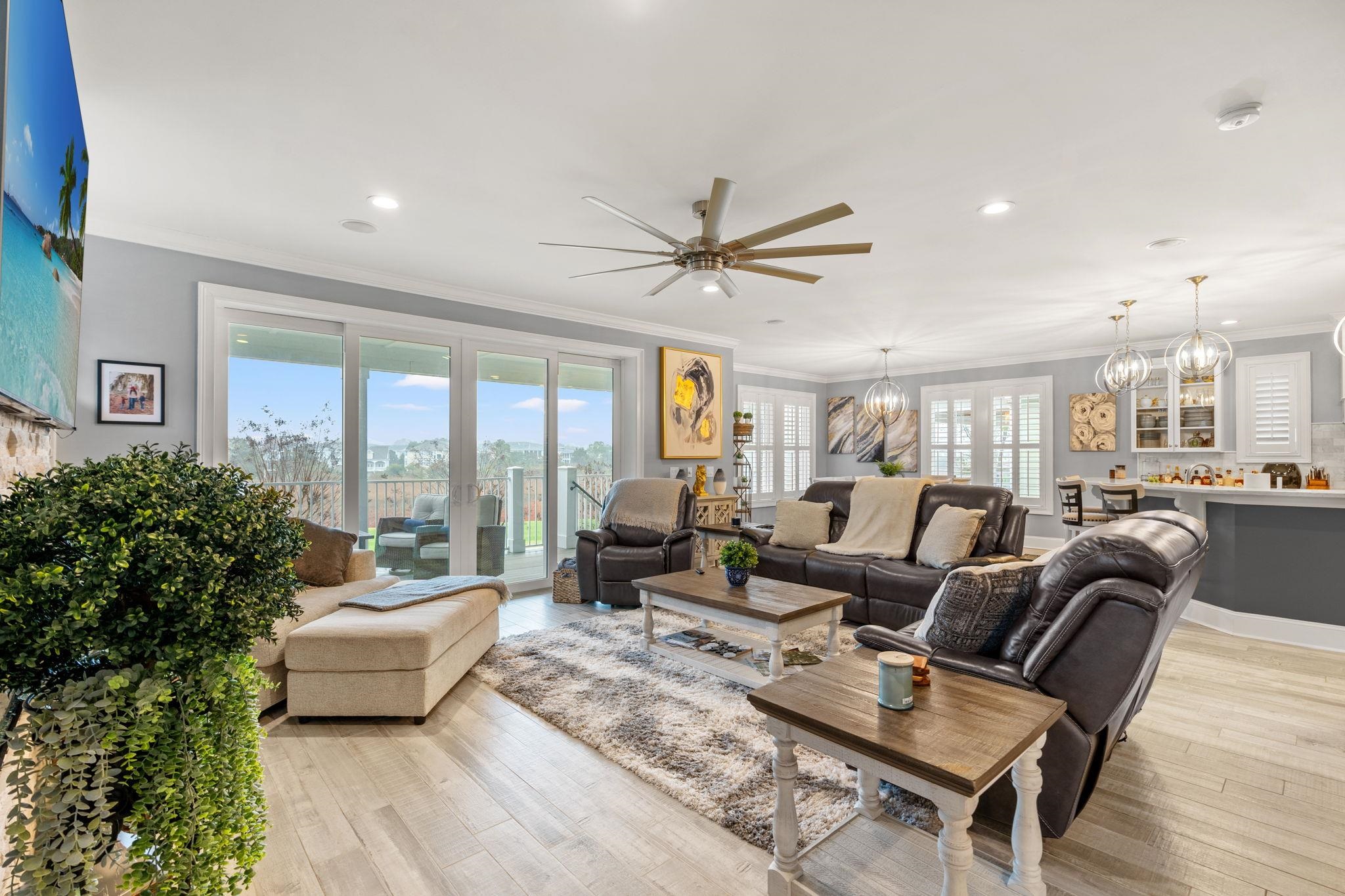 4939 South Island Dr.