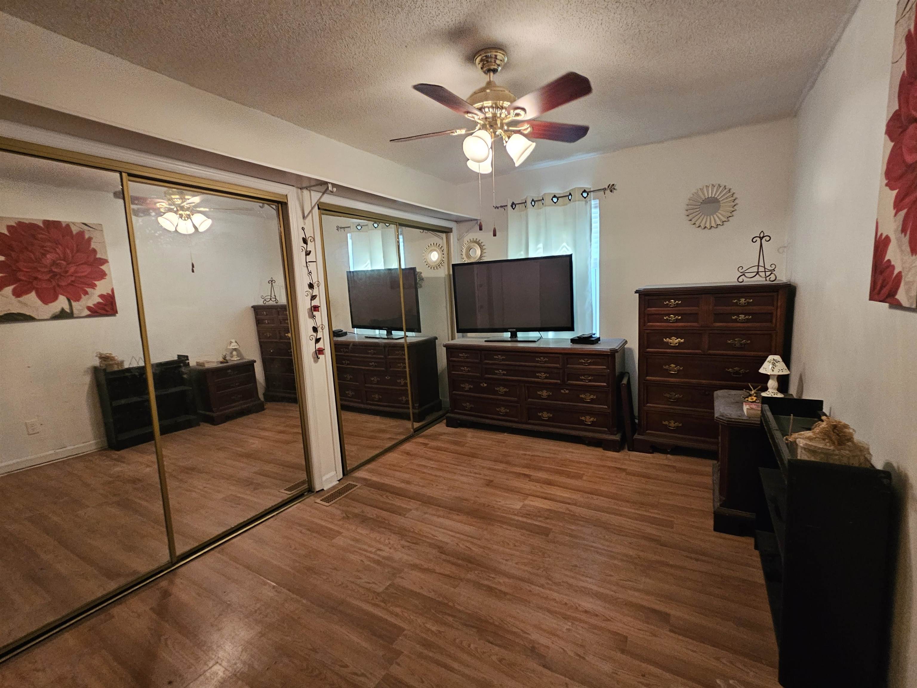 2098 Jacana Dr.