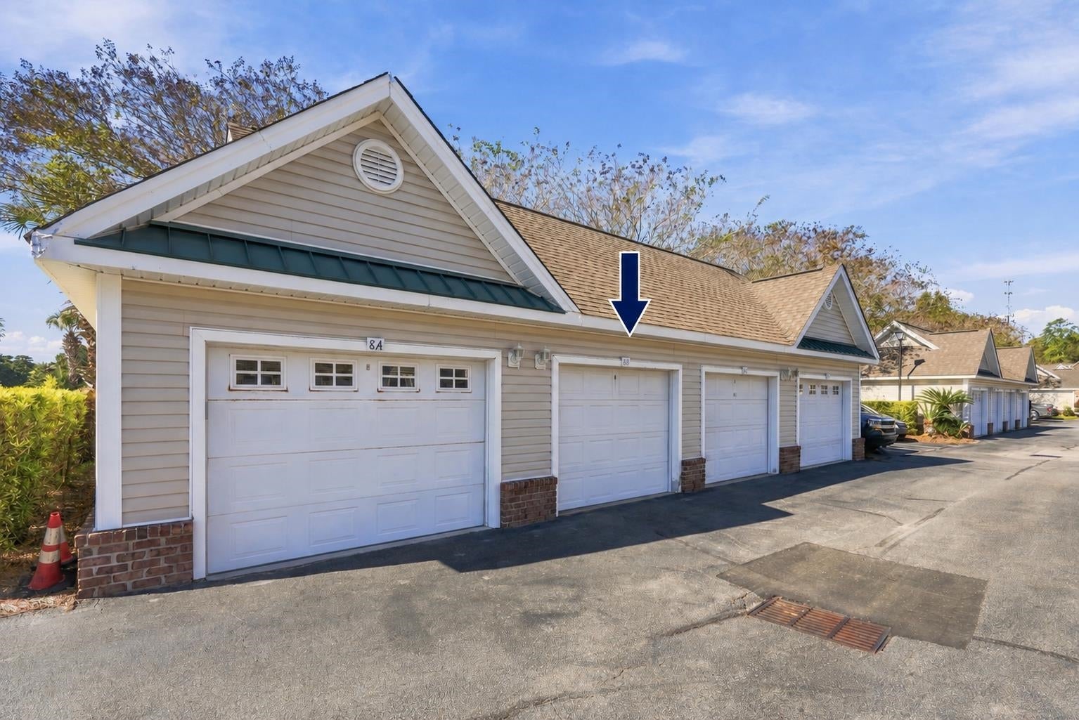 4430 Lady Banks Ln. E1