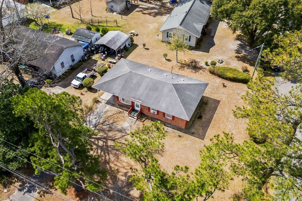 Photo of 1804 Maple Ave, Conway, SC 29527 (MLS # 2606104)