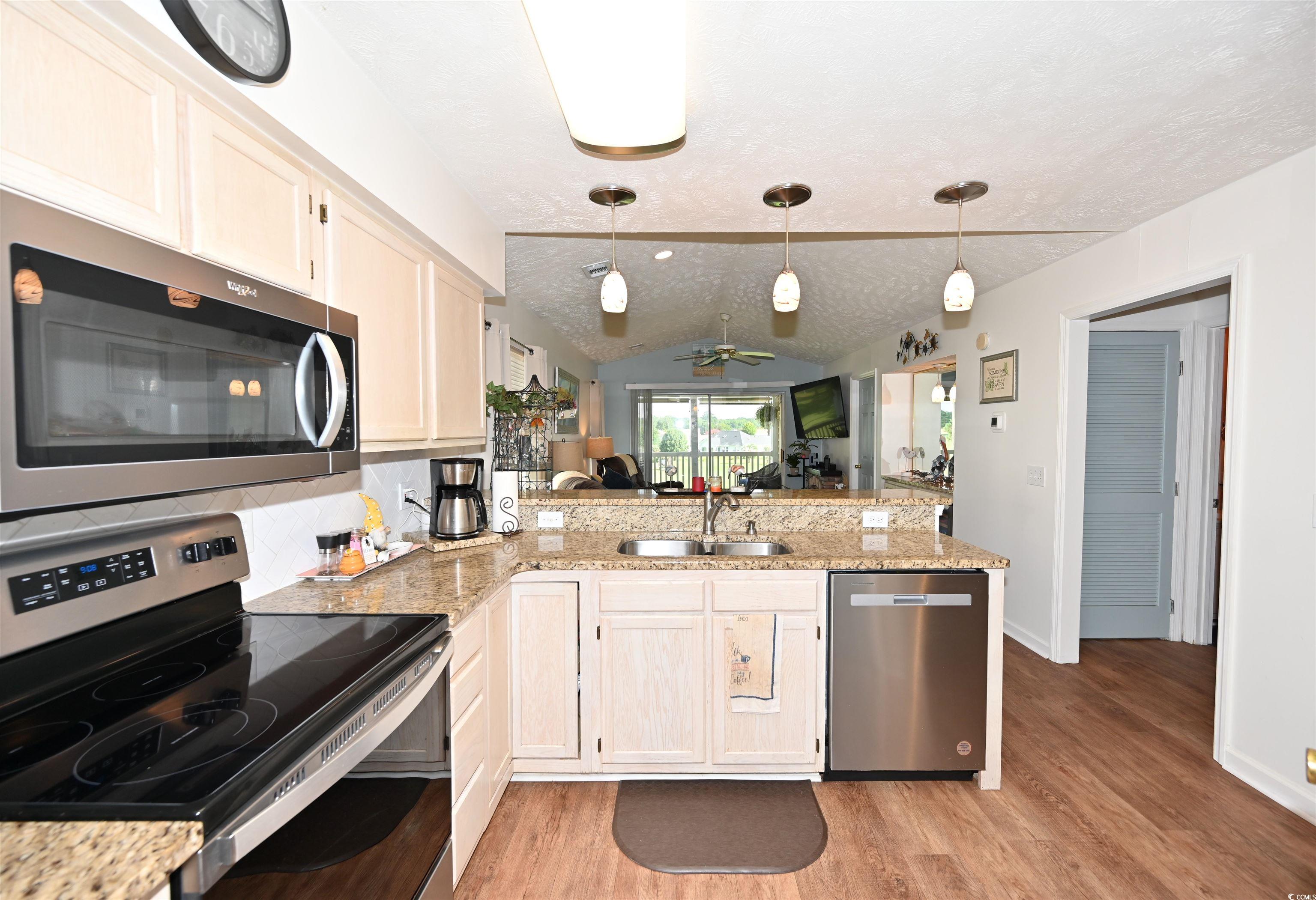 697 Tupelo Ln. 24G
