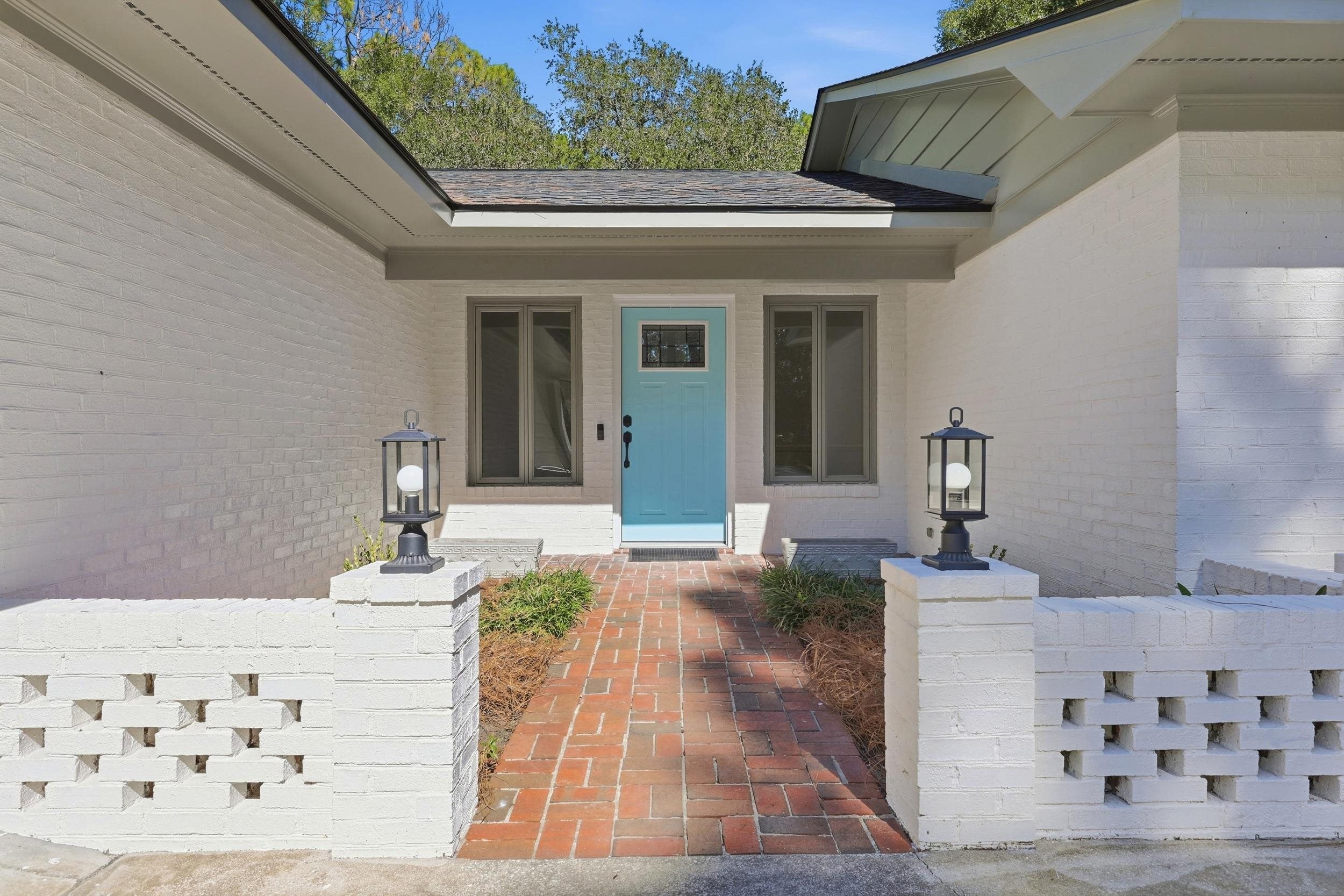 230 Arcadia Rd.