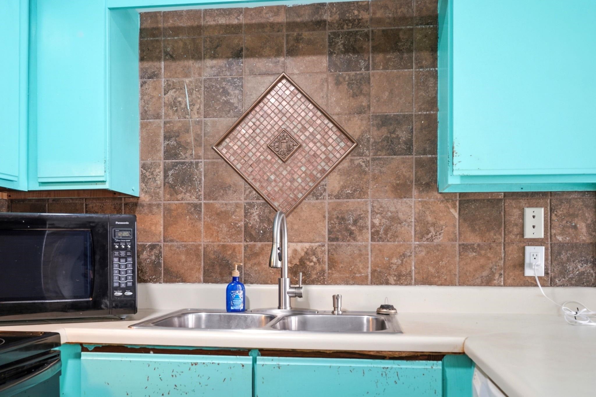 3700 Golf Colony Lane 5D