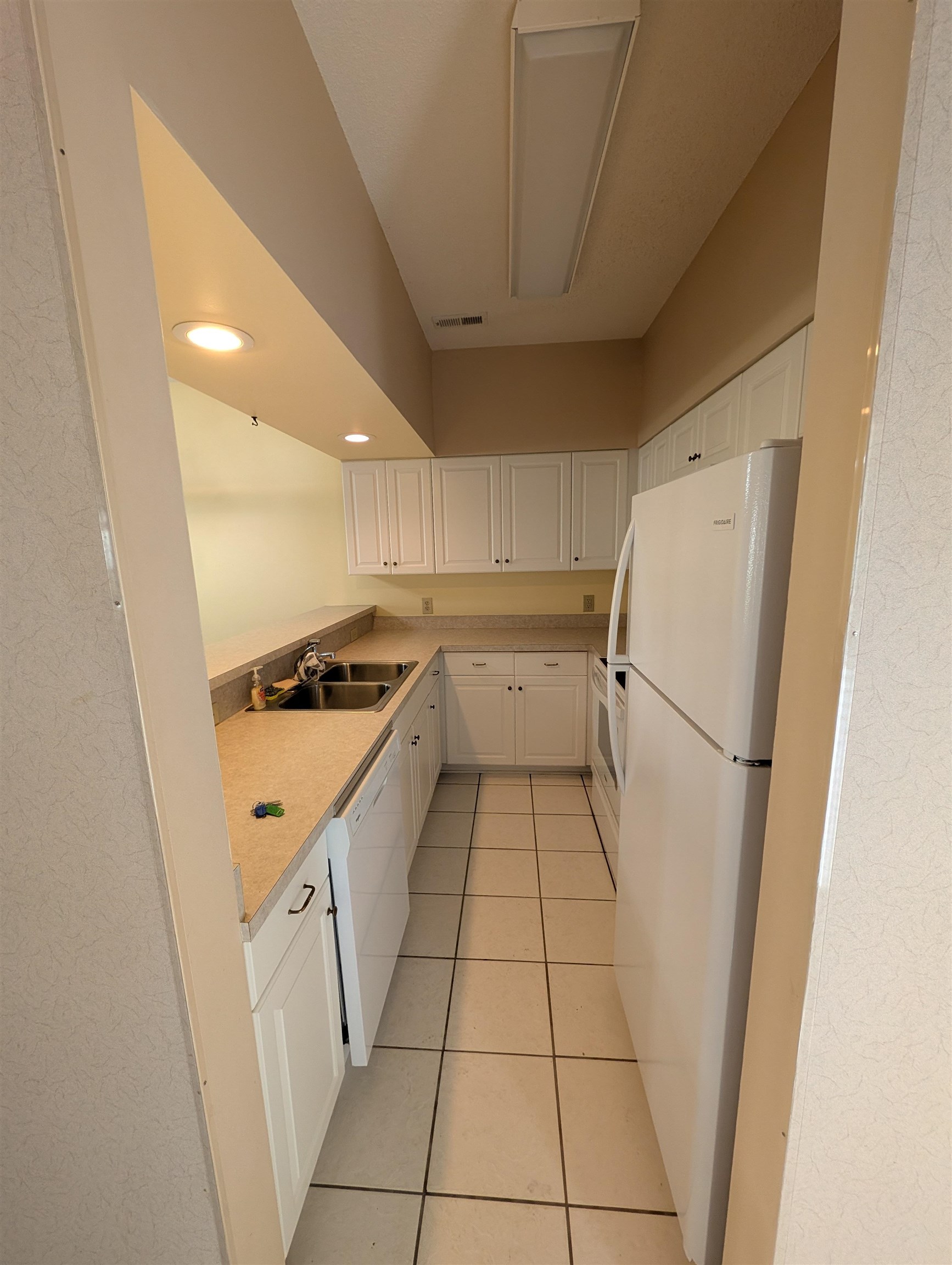 100 Scotch Broom Dr. 101