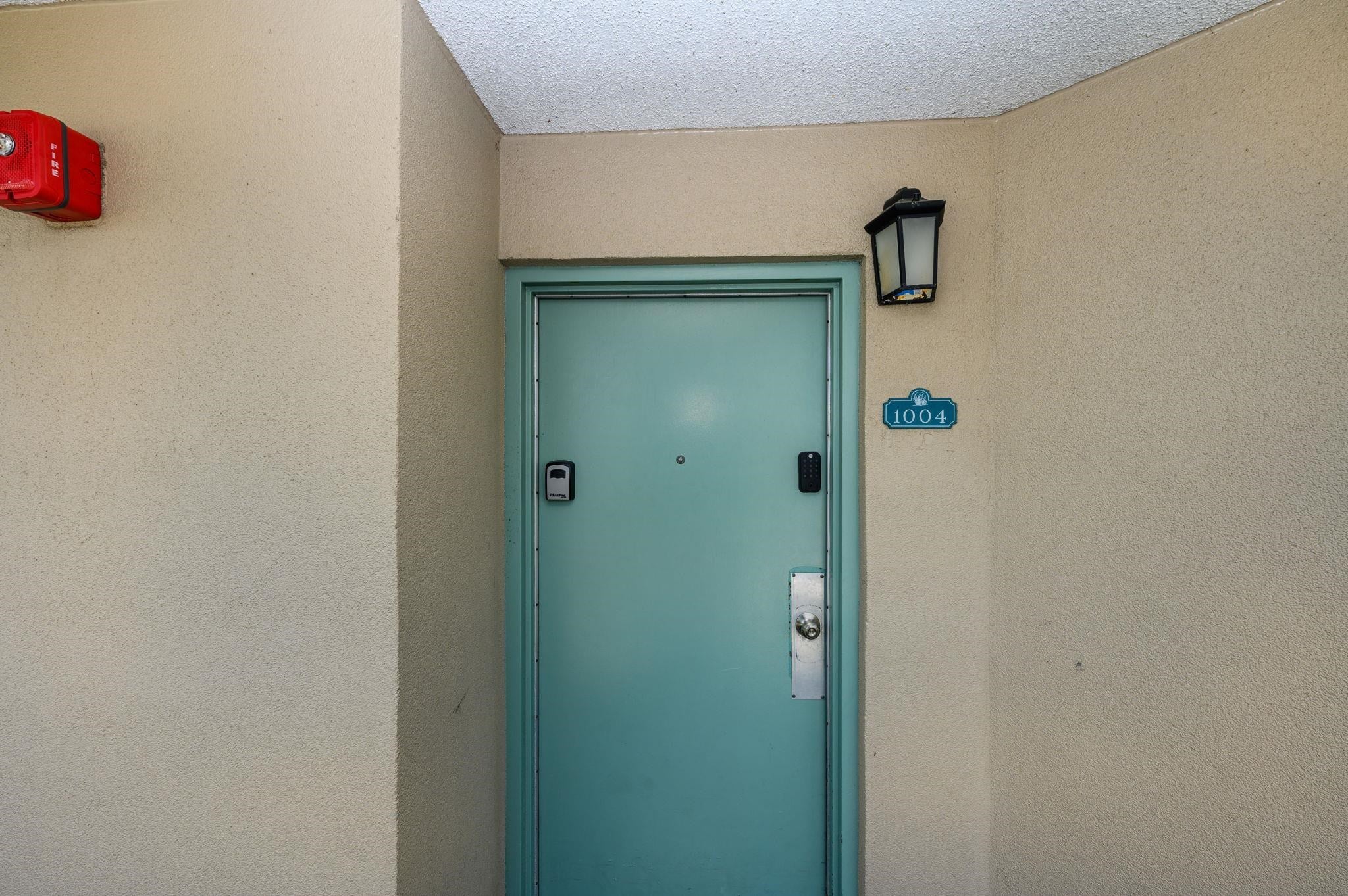 205 74th Ave. N 1004 - Photo 3