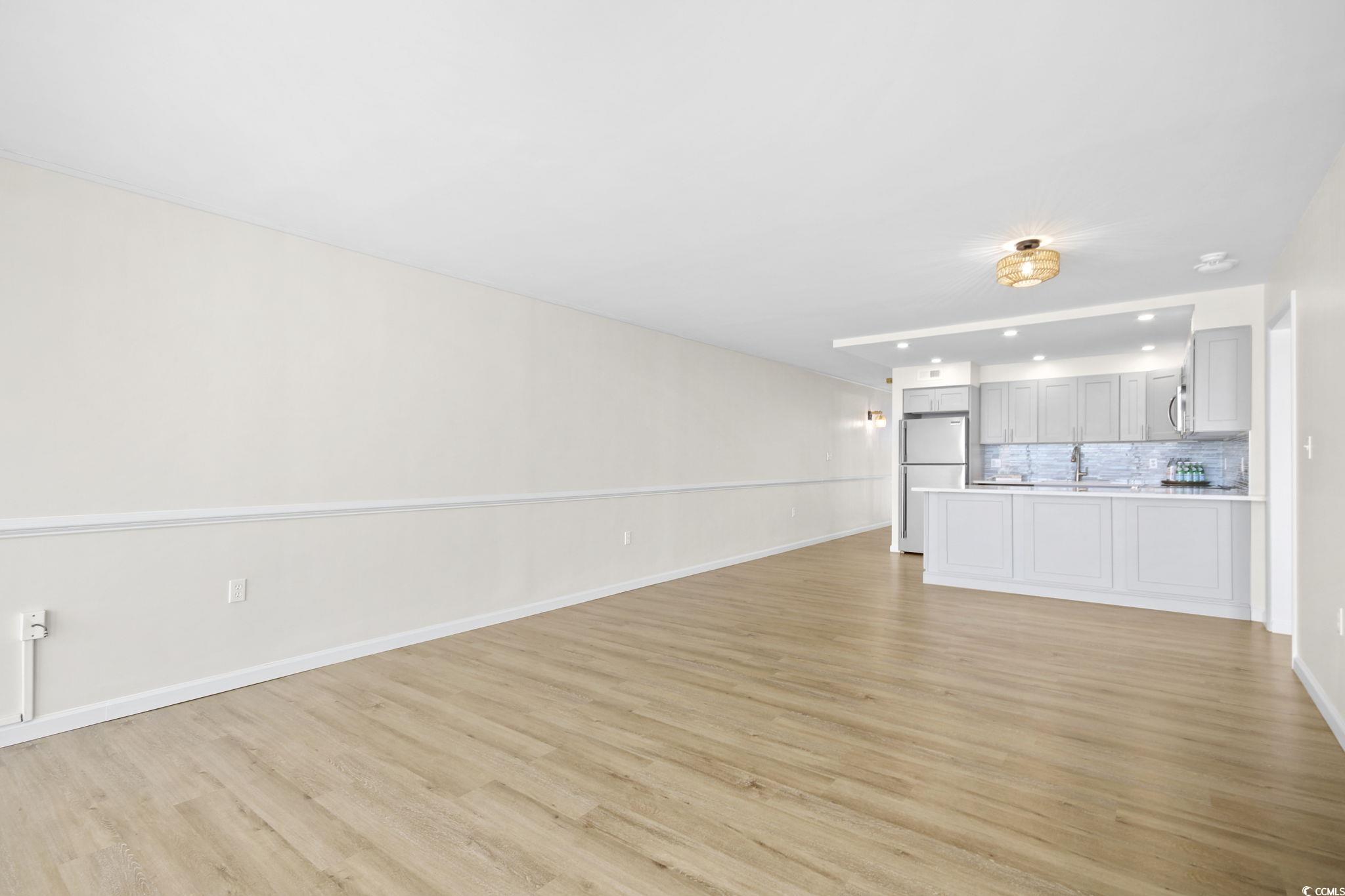 Photo 5 of 19 of 1210 N Waccamaw Dr. 601 condo