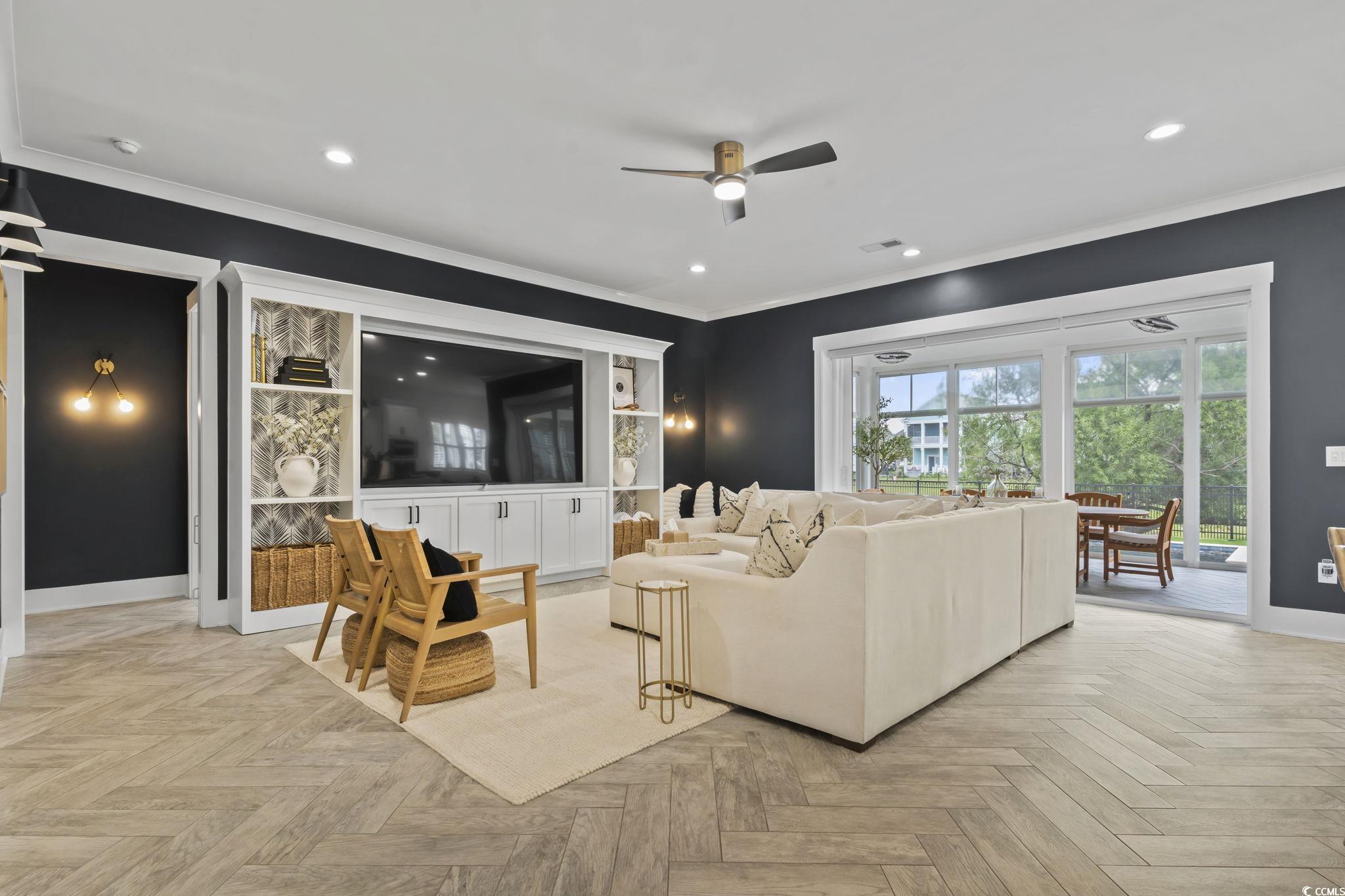 1100 Whispering Winds Dr.