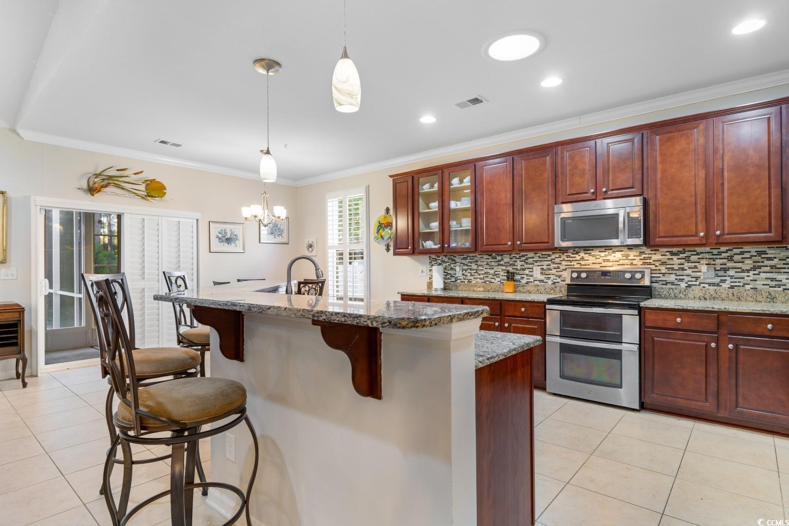 645 Lafayette Park Dr.