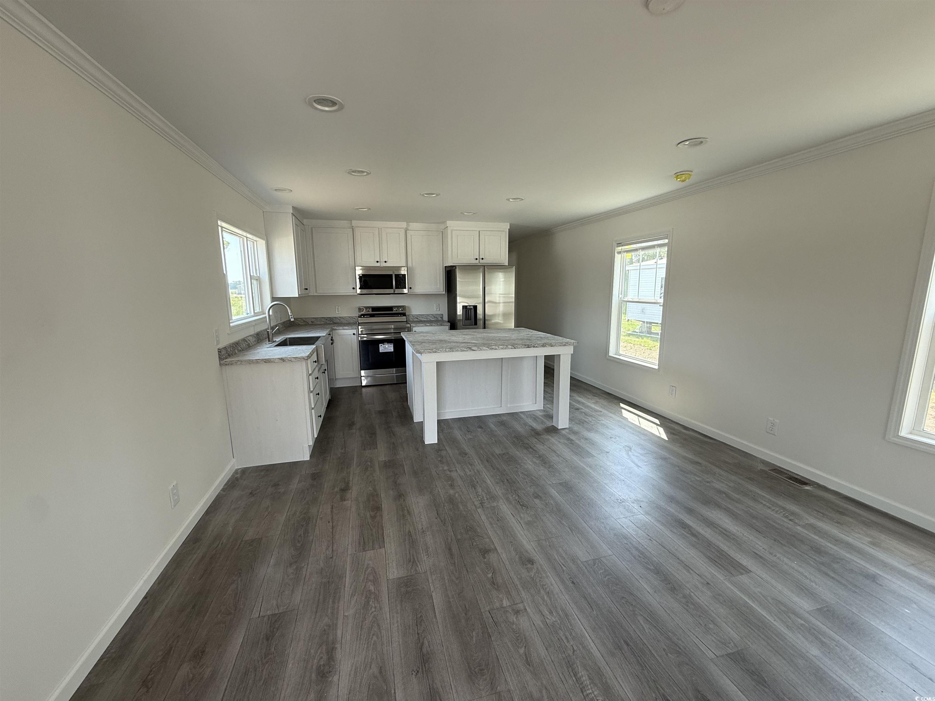 504 King Air Ct