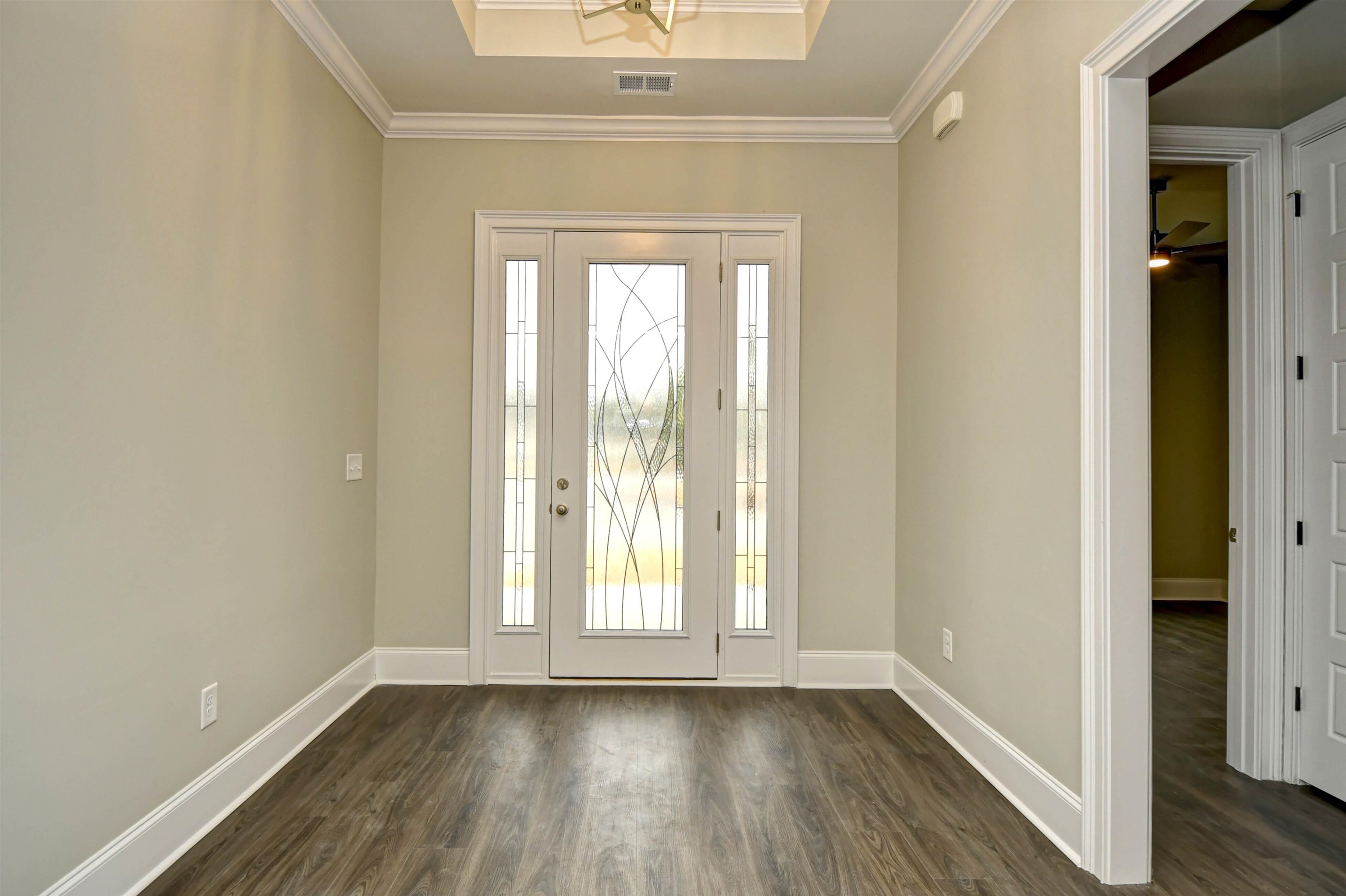 289 Waterfall Circle