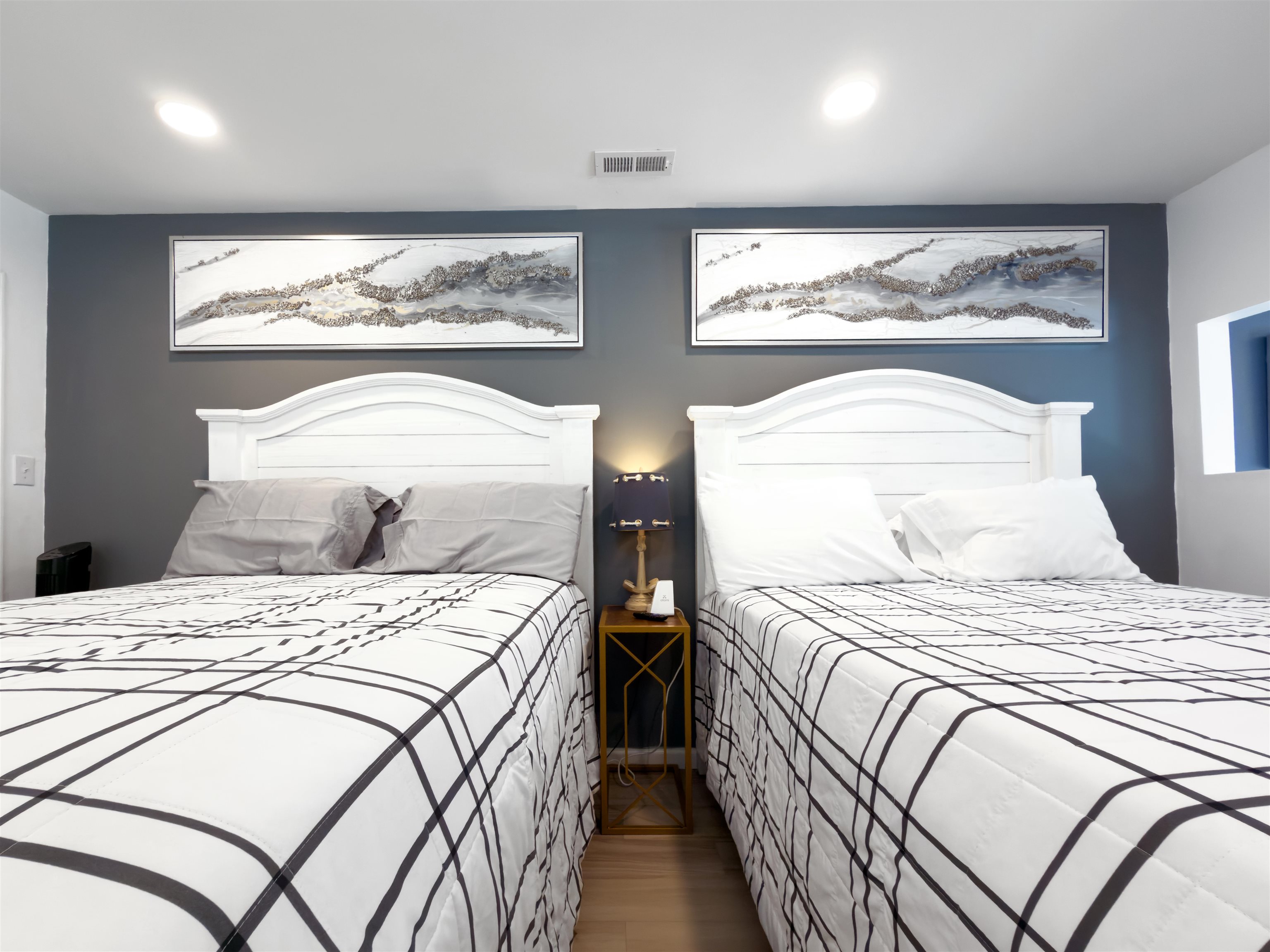 627 N Waccamaw Dr. 209