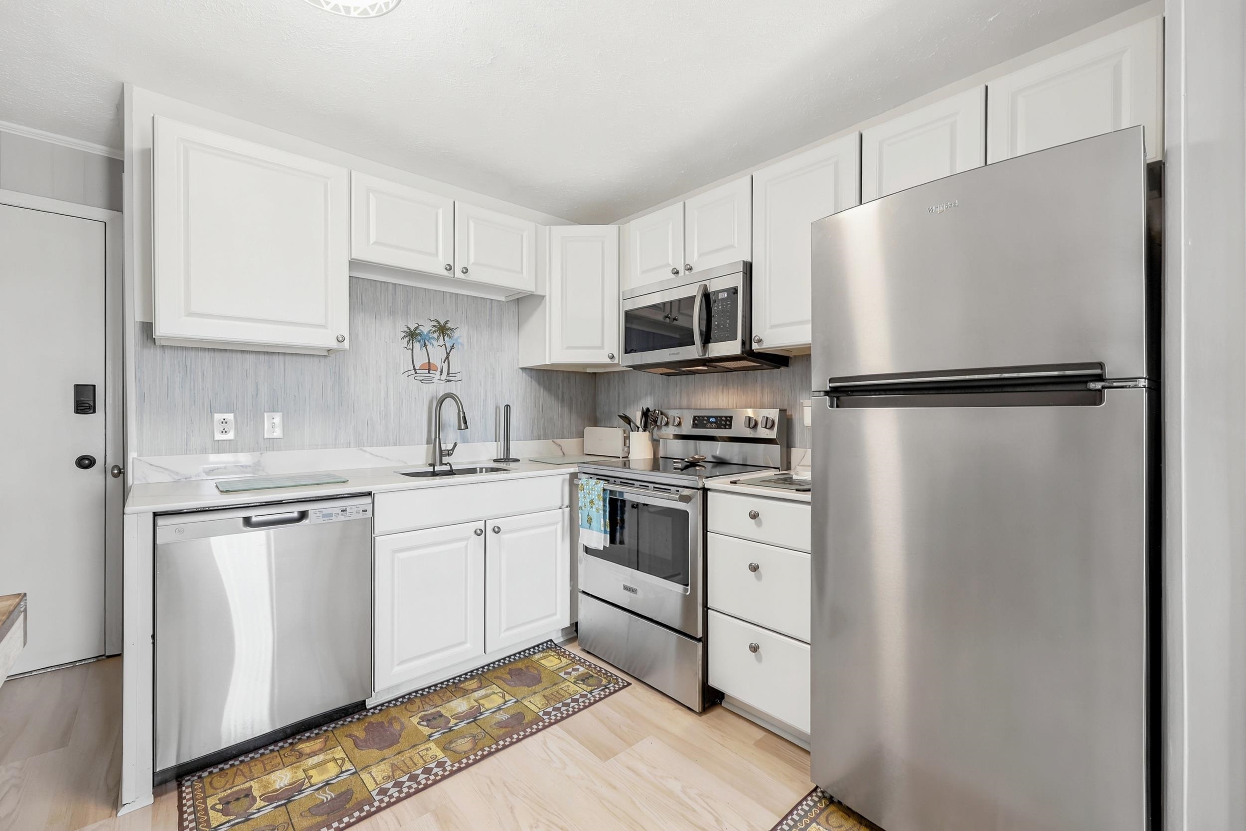 1919 Spring St. B-31
