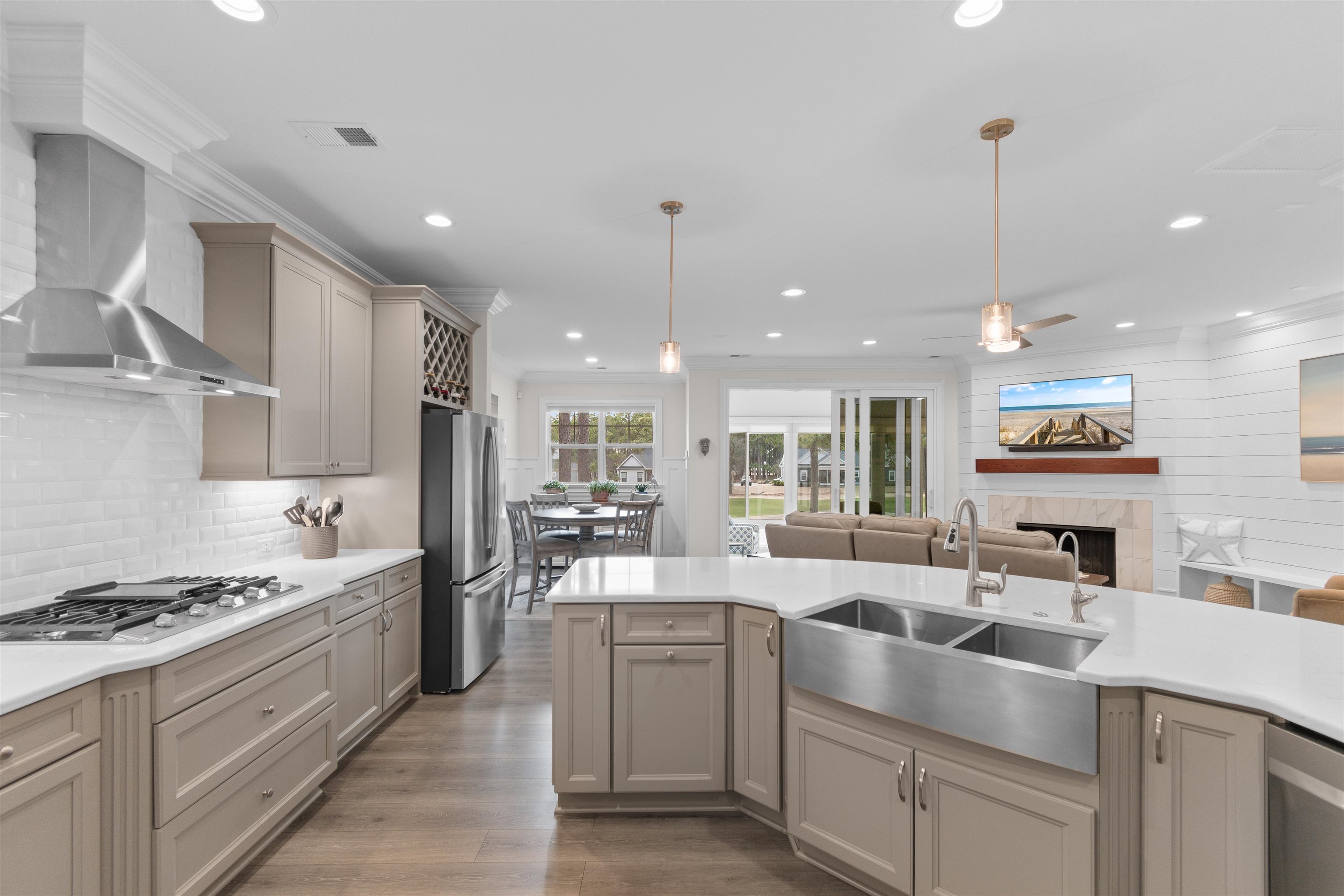 620 Eastwood Park Rd. 14 B