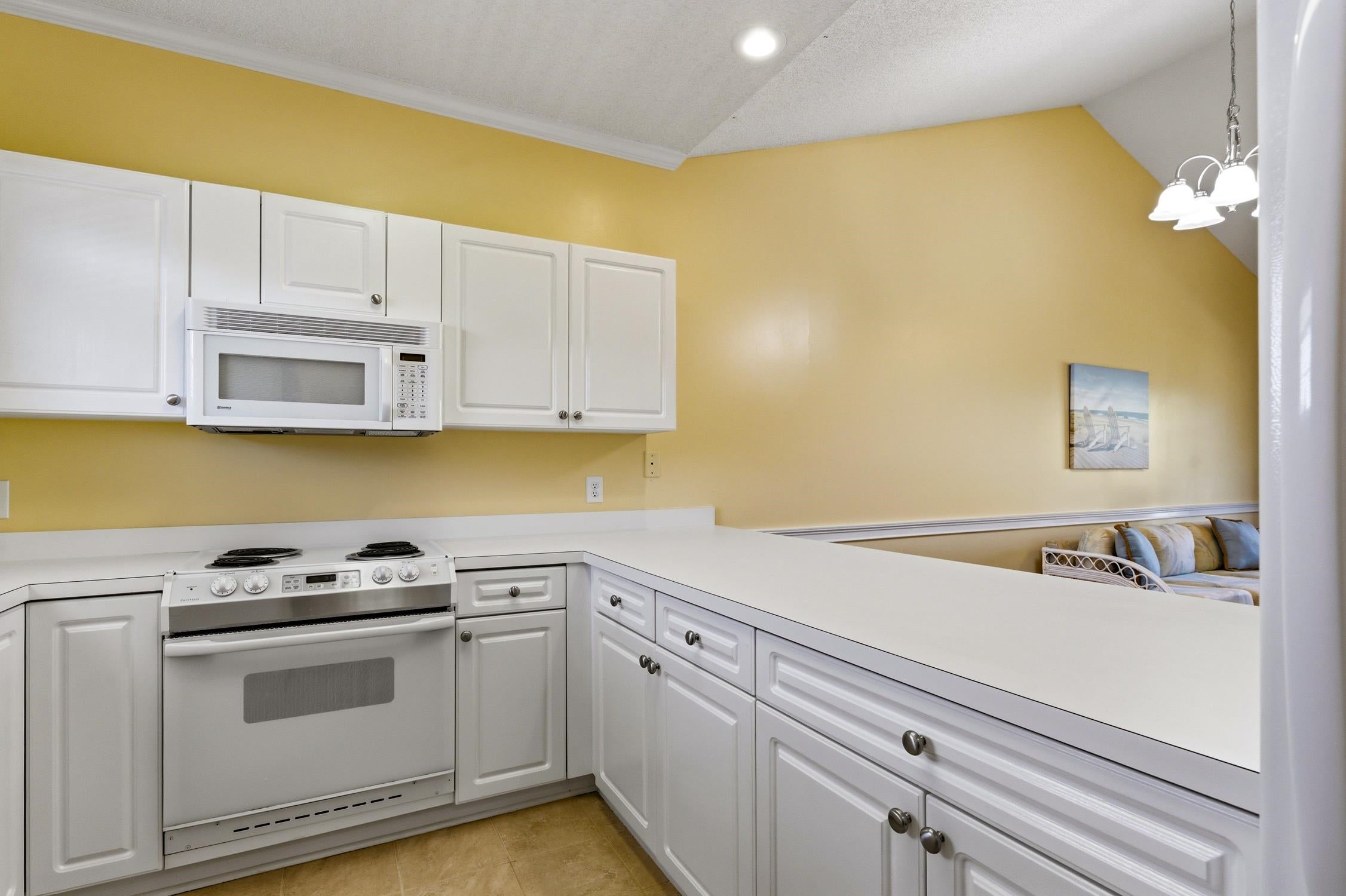 4657 Wild Iris Dr. 303