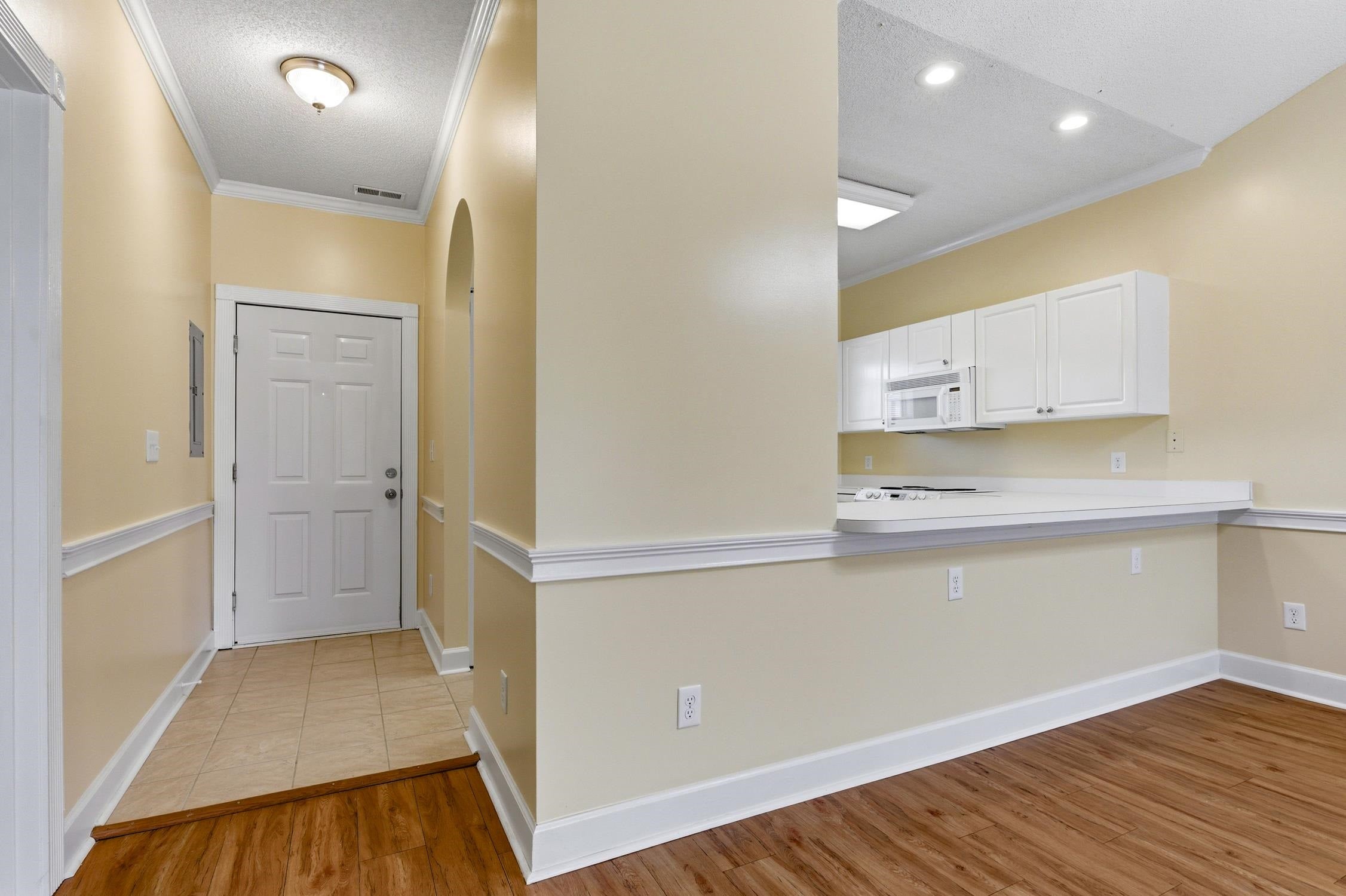 4657 Wild Iris Dr. 303