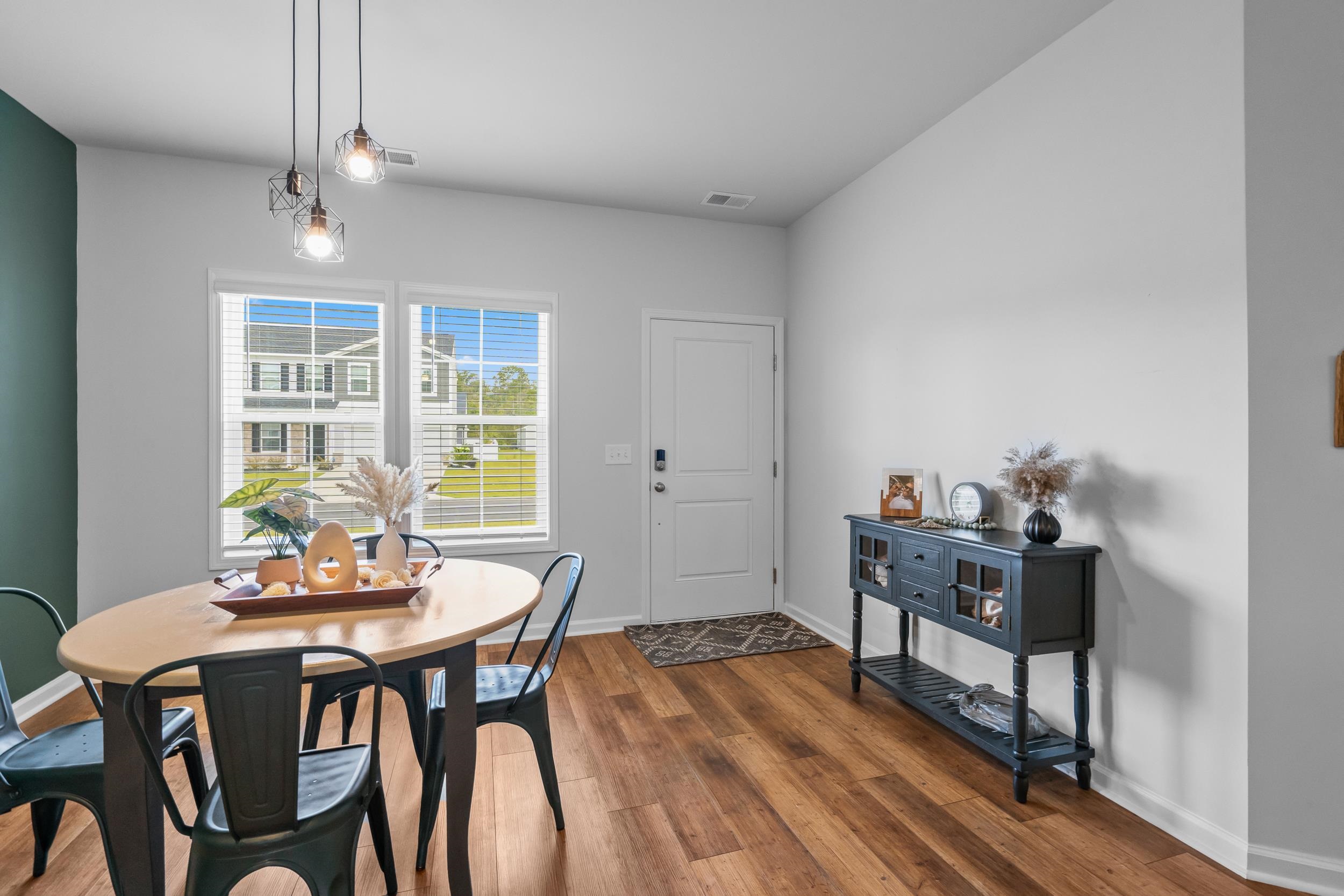 228 Averyville Dr.