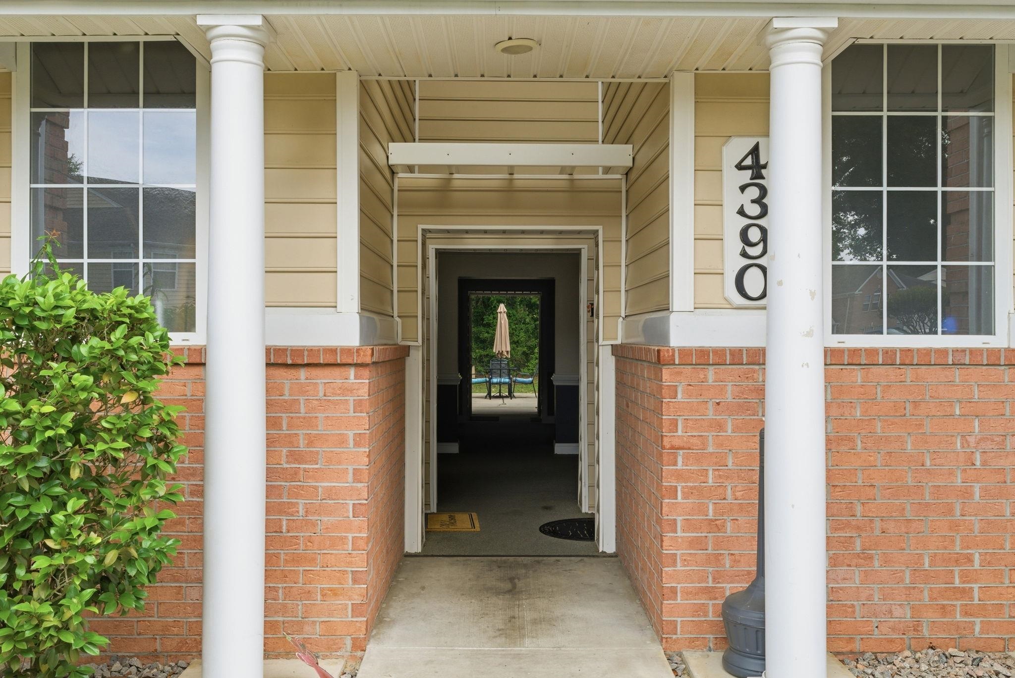 4390 Daphne Ln. D