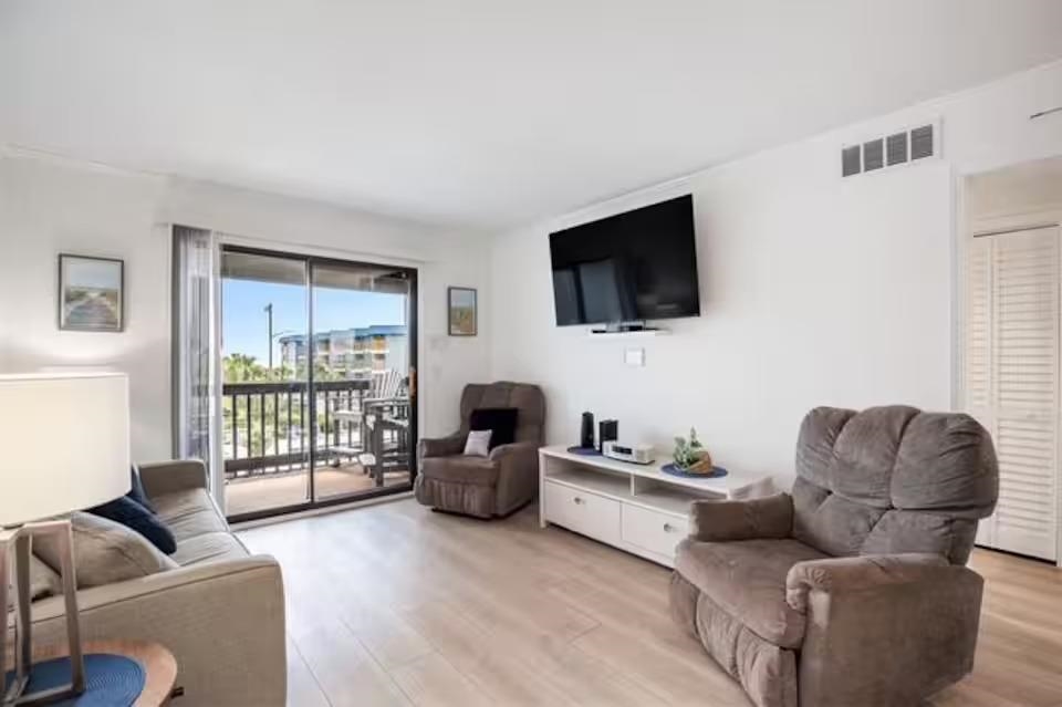 6001 N Ocean Blvd. 242