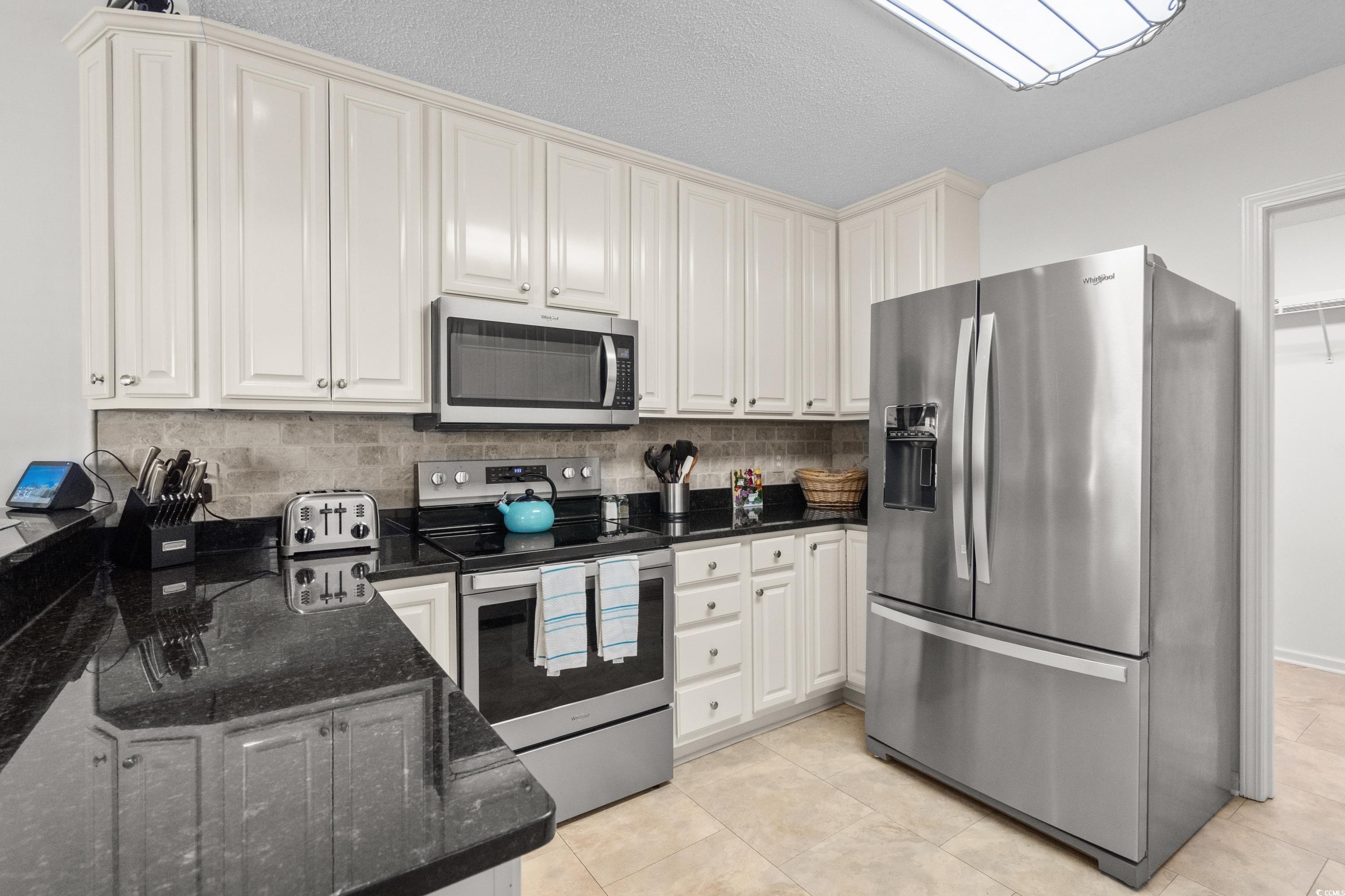 527 Bay Drive Ext.