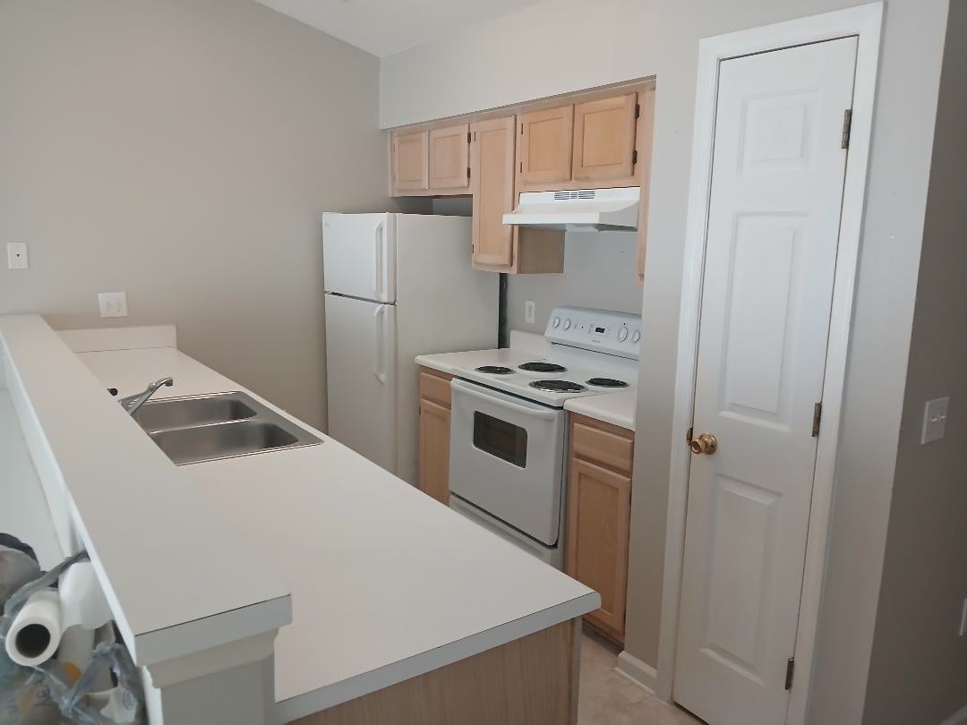 448 Red River Ct. 39H
