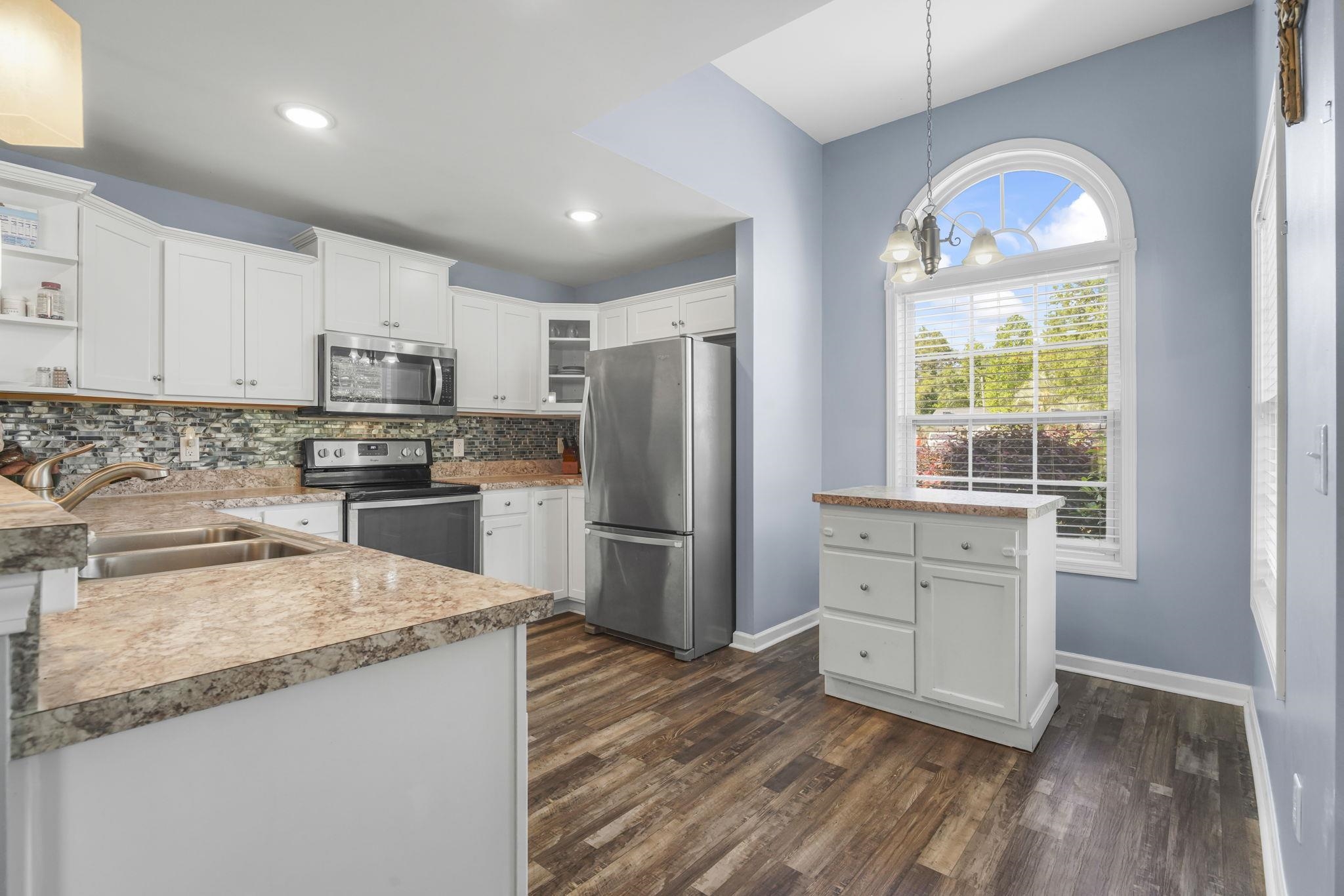 6617 Cinnamon Fern Ln.