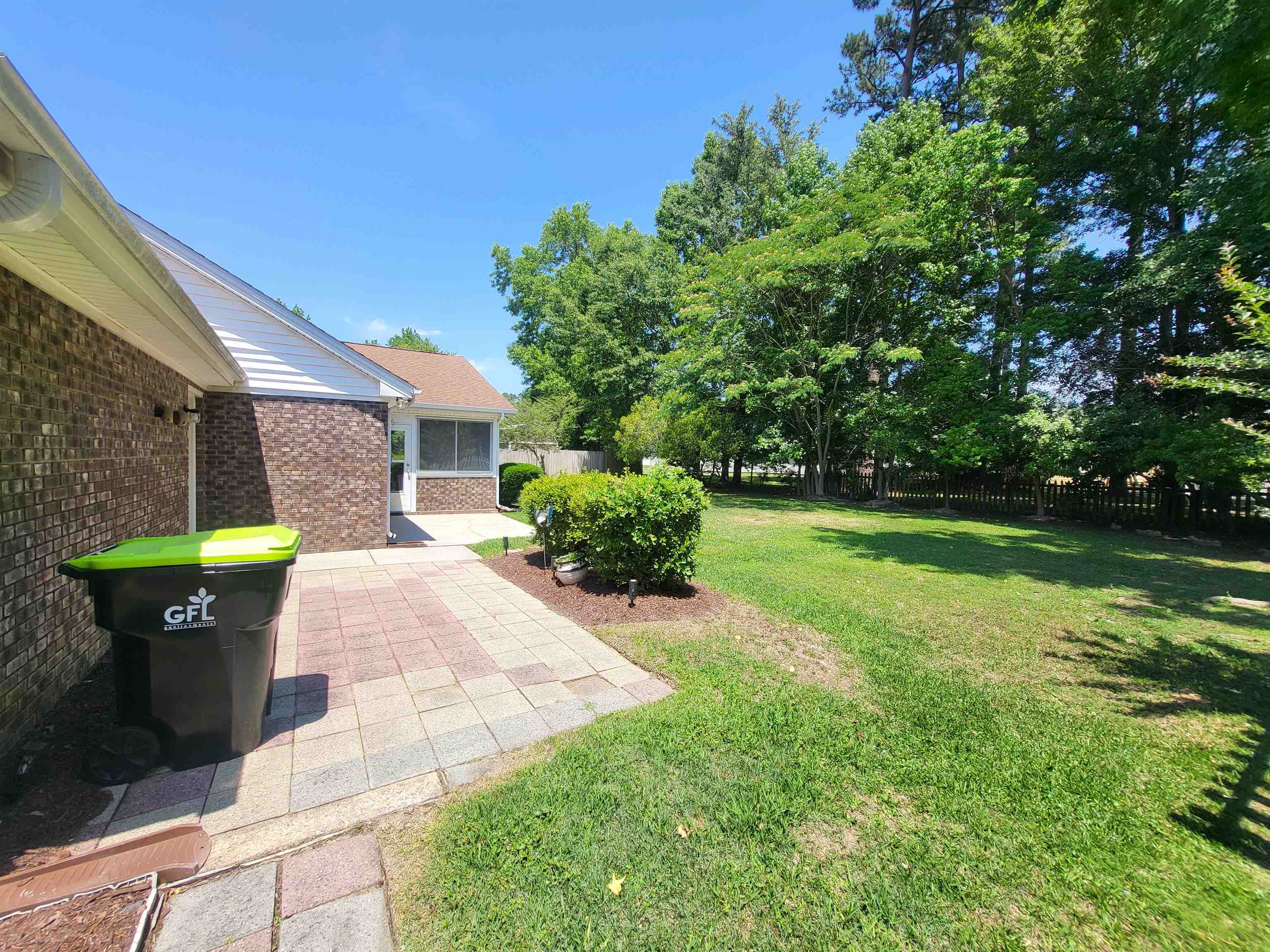 404 Ashwood Ln.